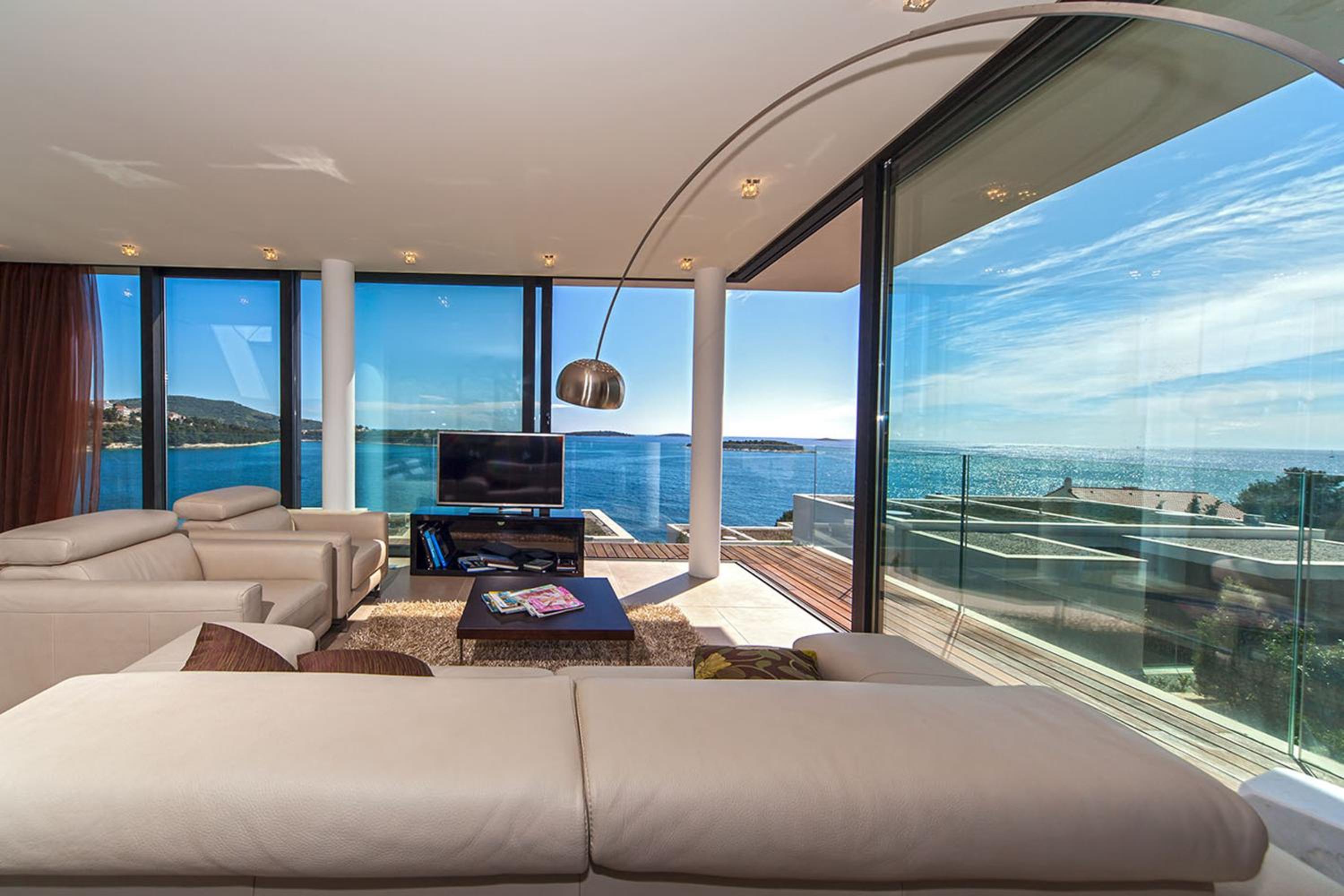 Golden Rays Luxury Villas & Apartments