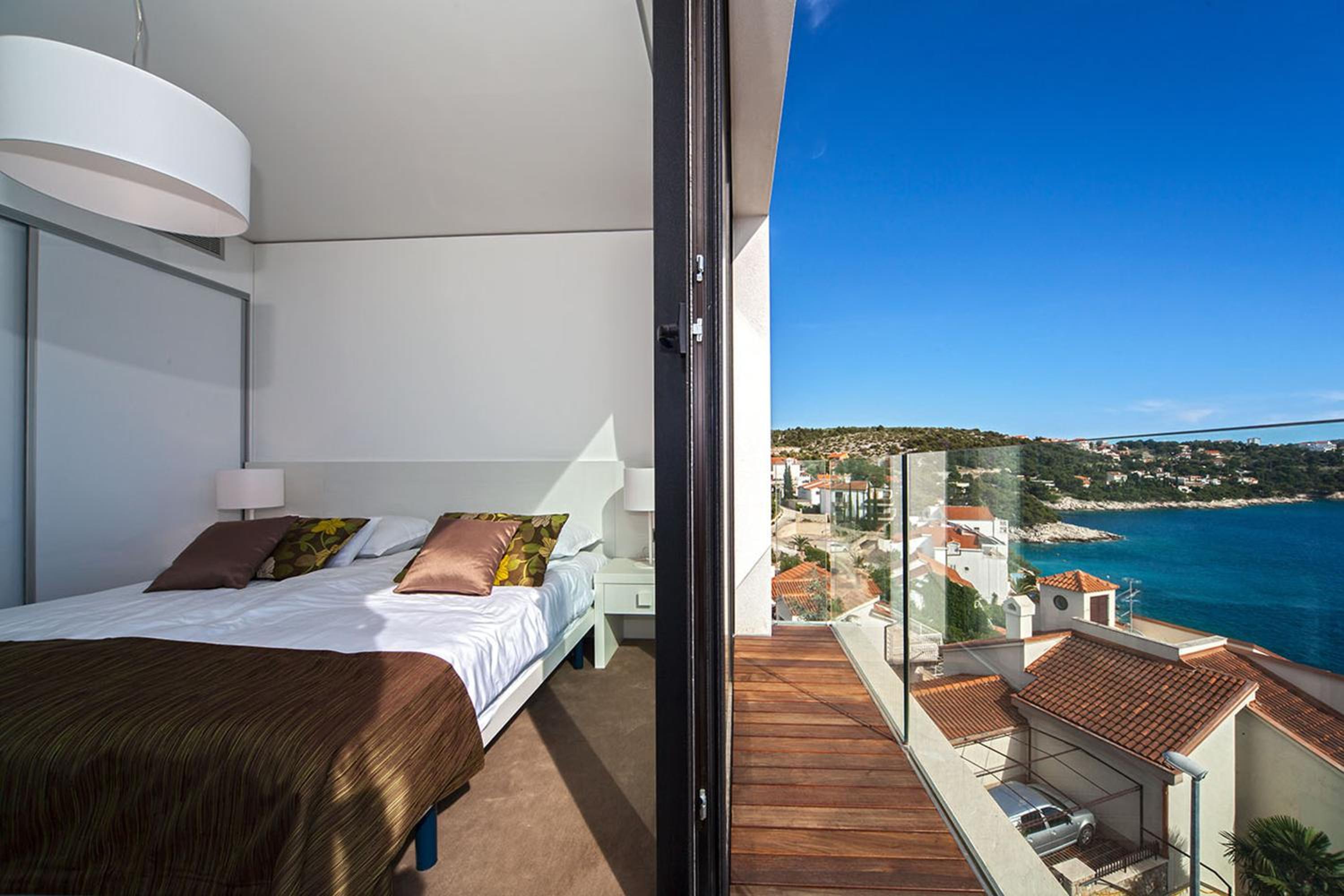 Golden Rays Luxury Villas & Apartments