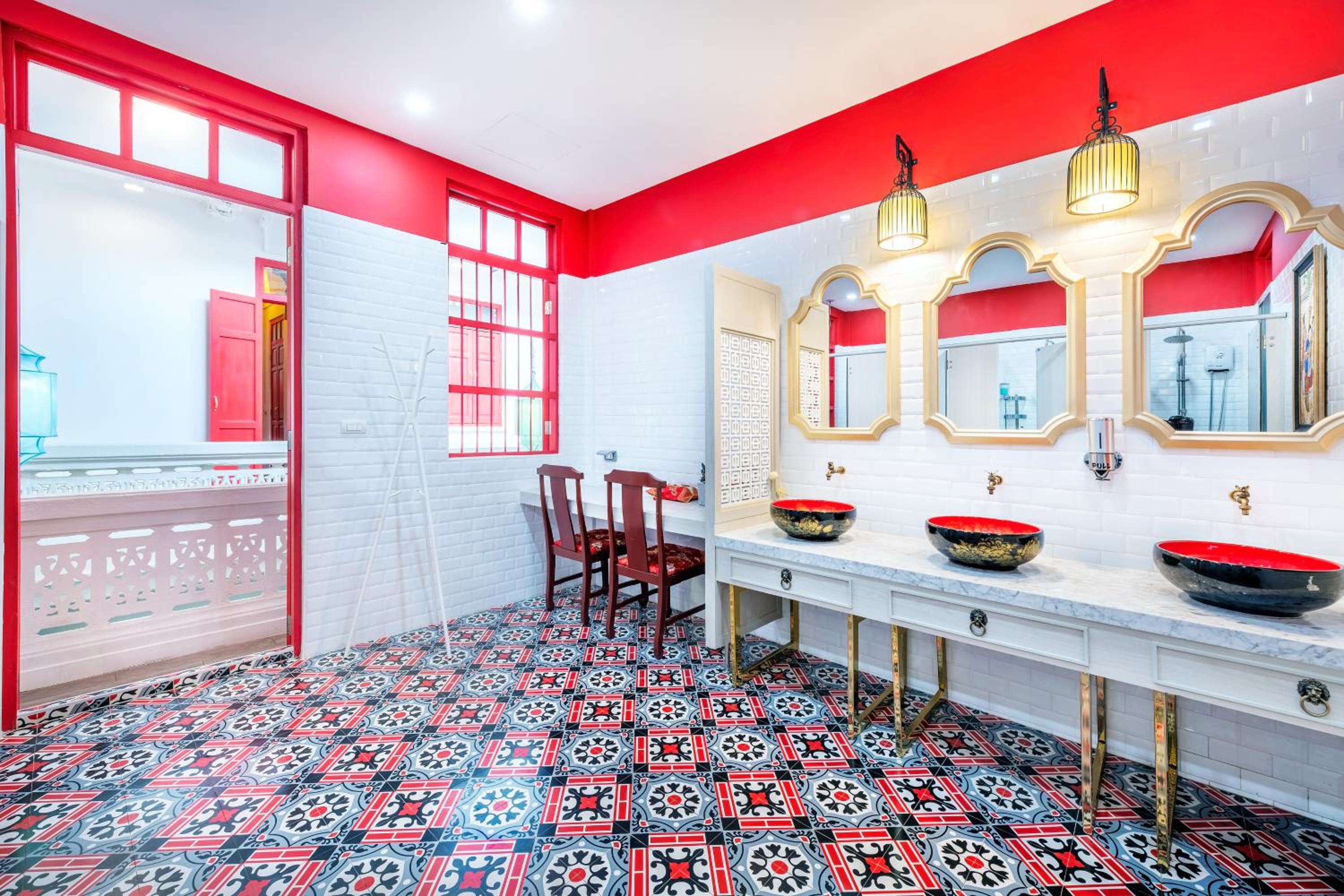 Ama Hostel Bangkok