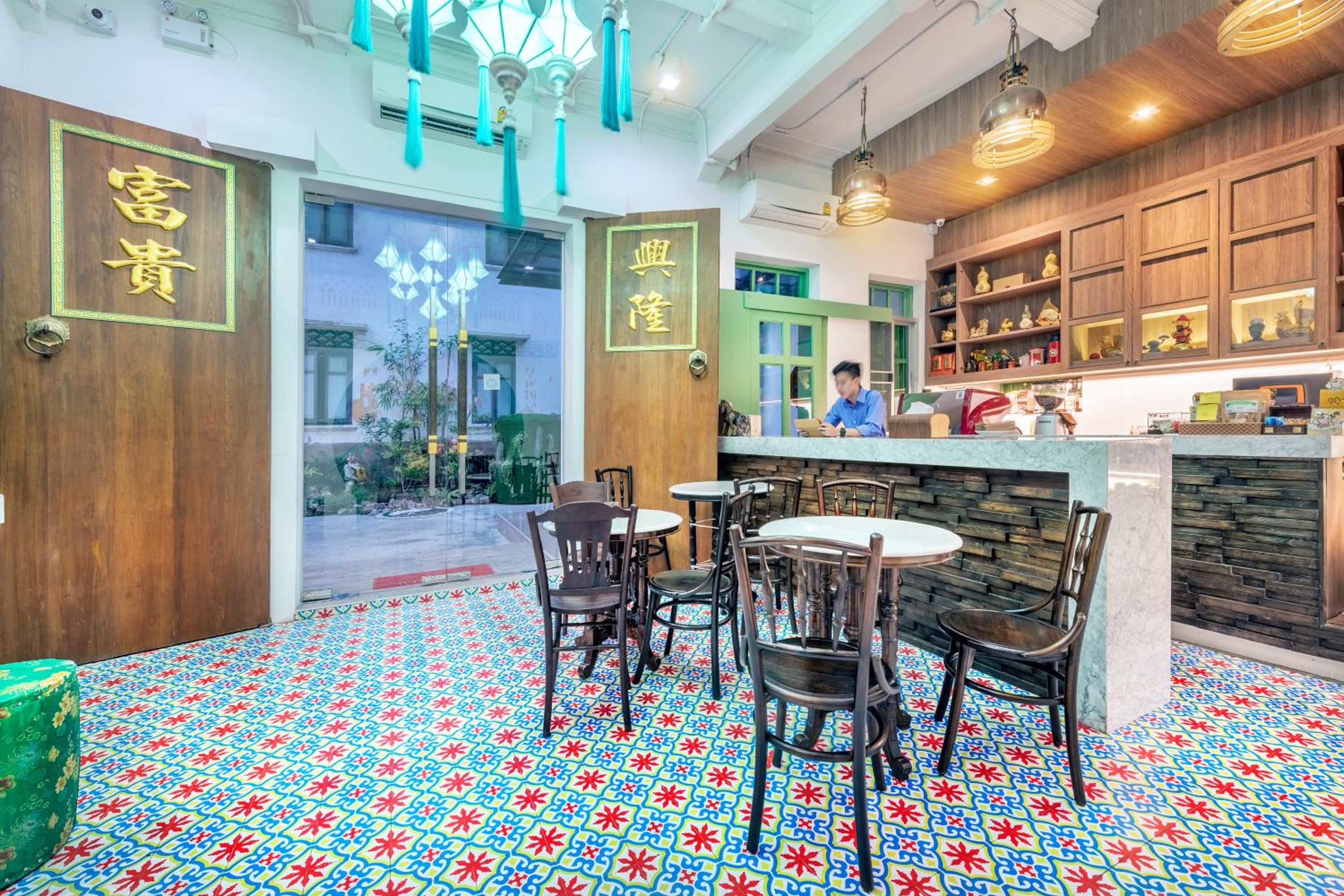 Ama Hostel Bangkok