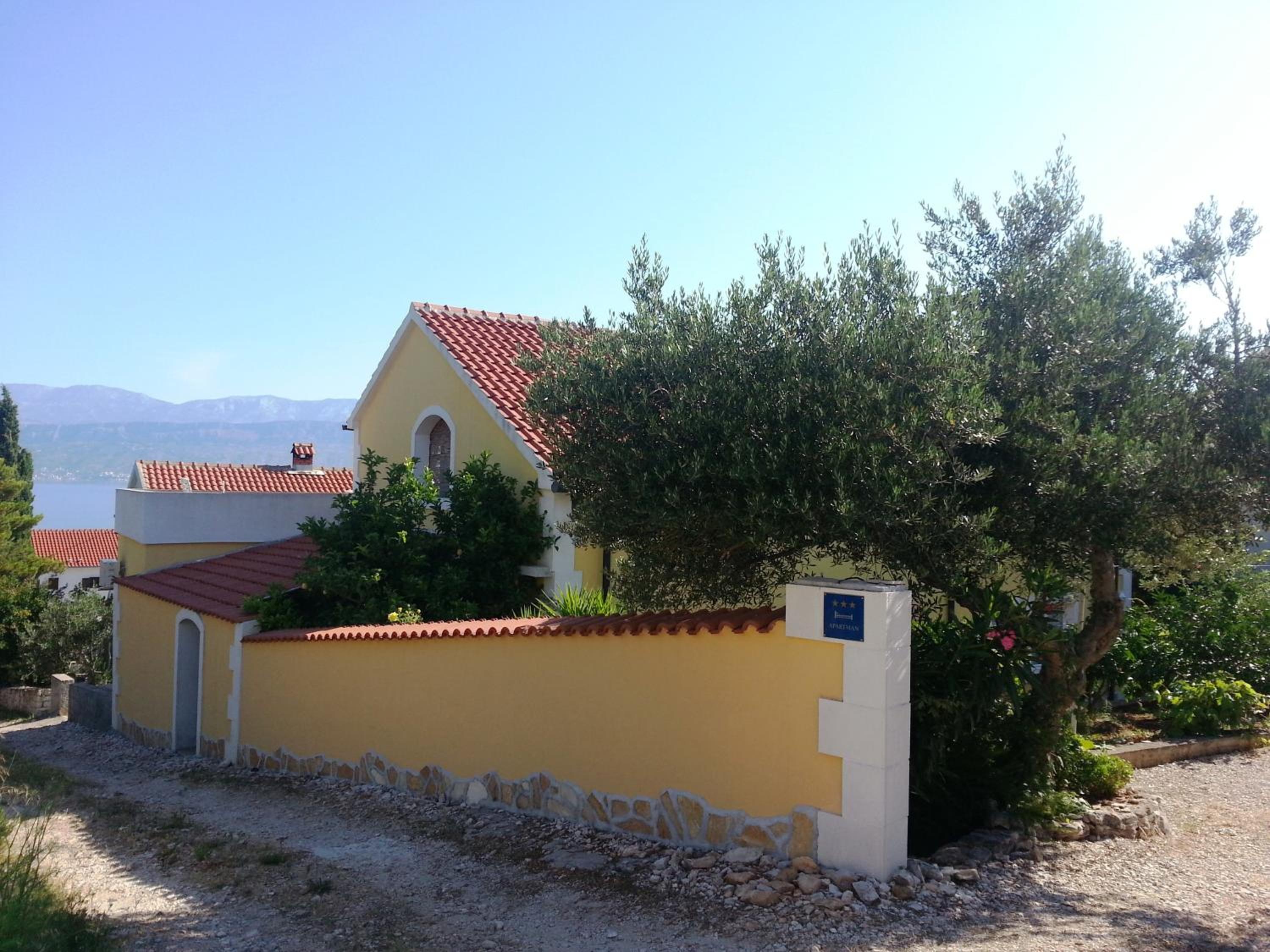 Apartments Brač
