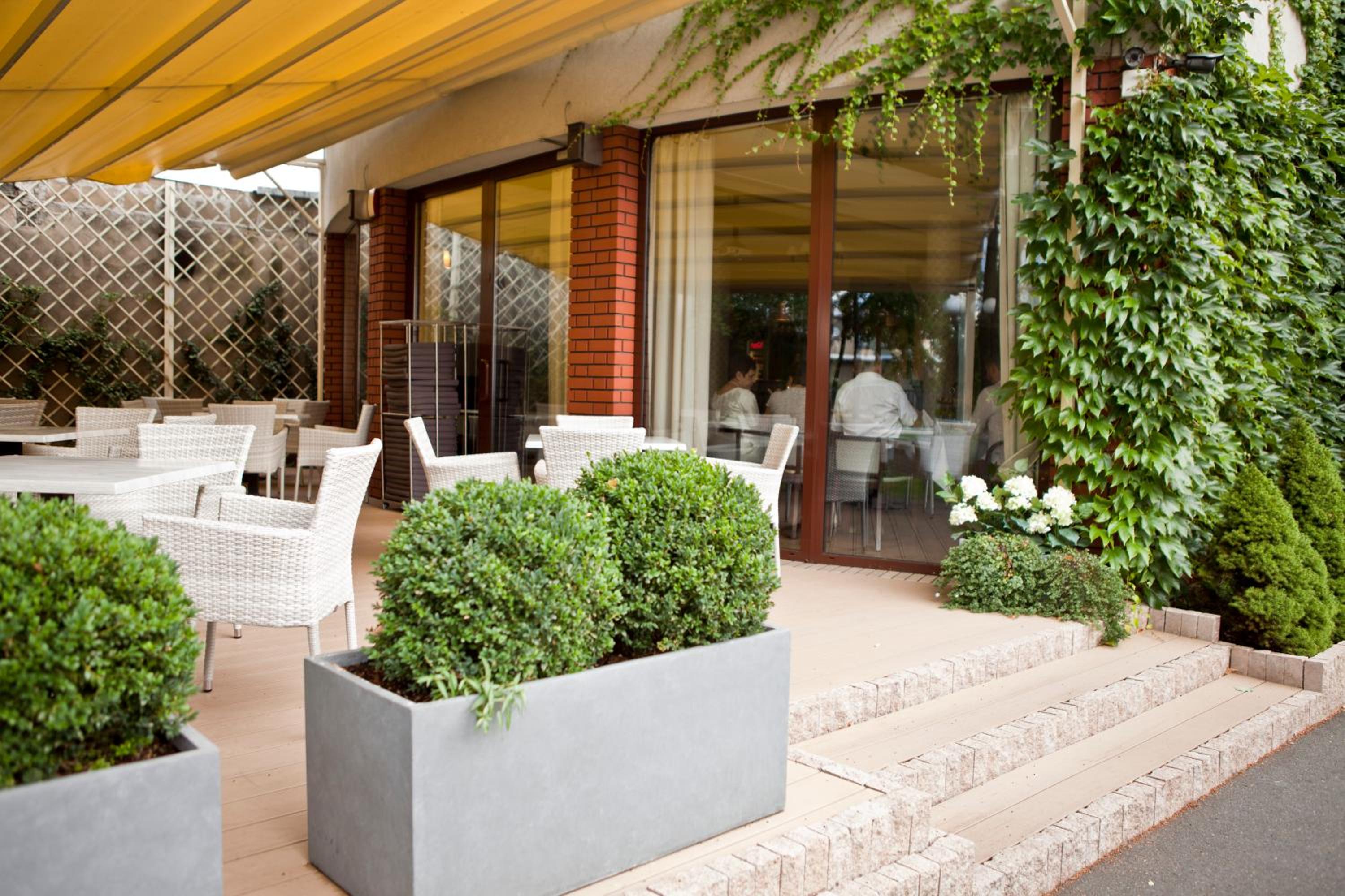 outdoor BBQ area
