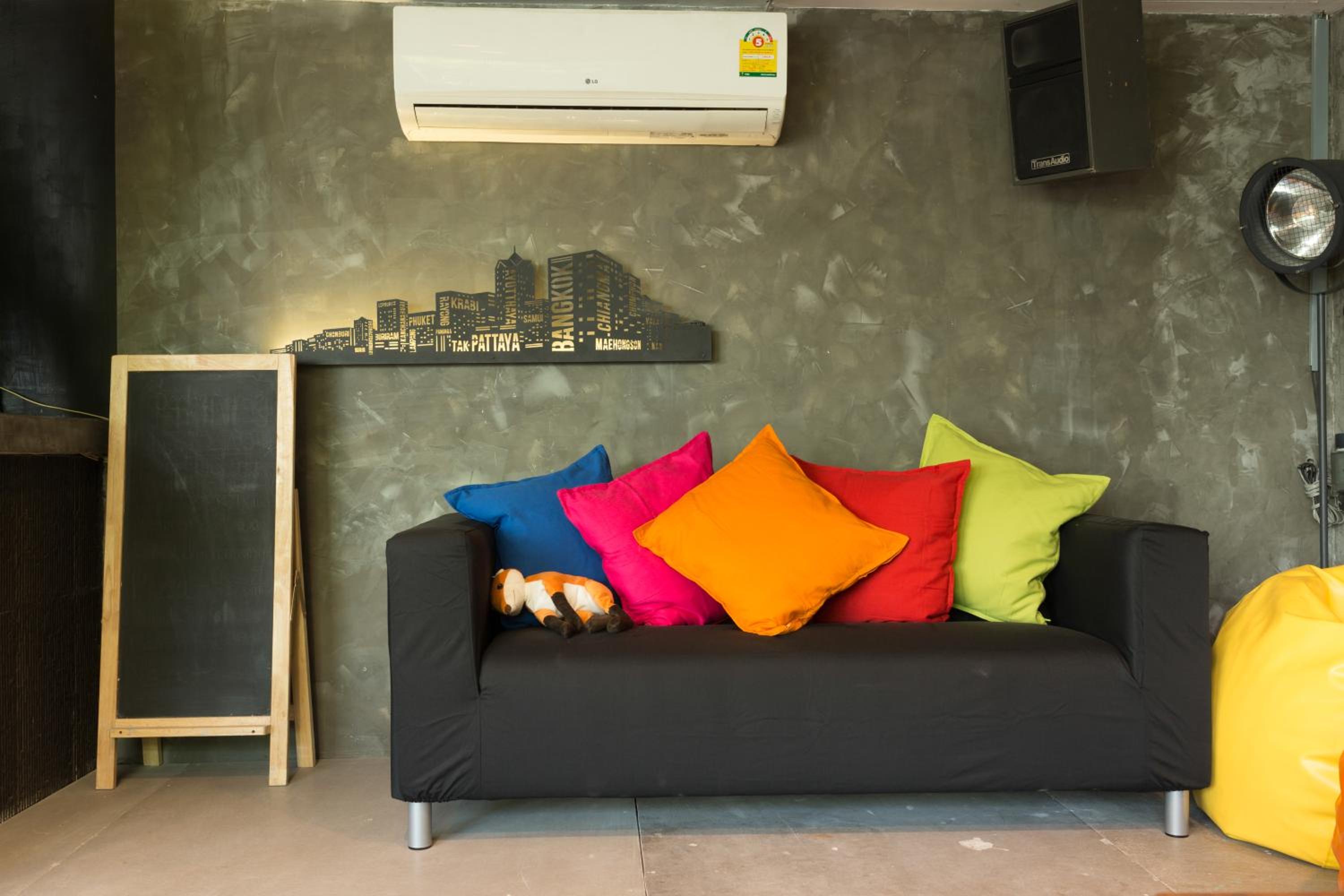 lounge