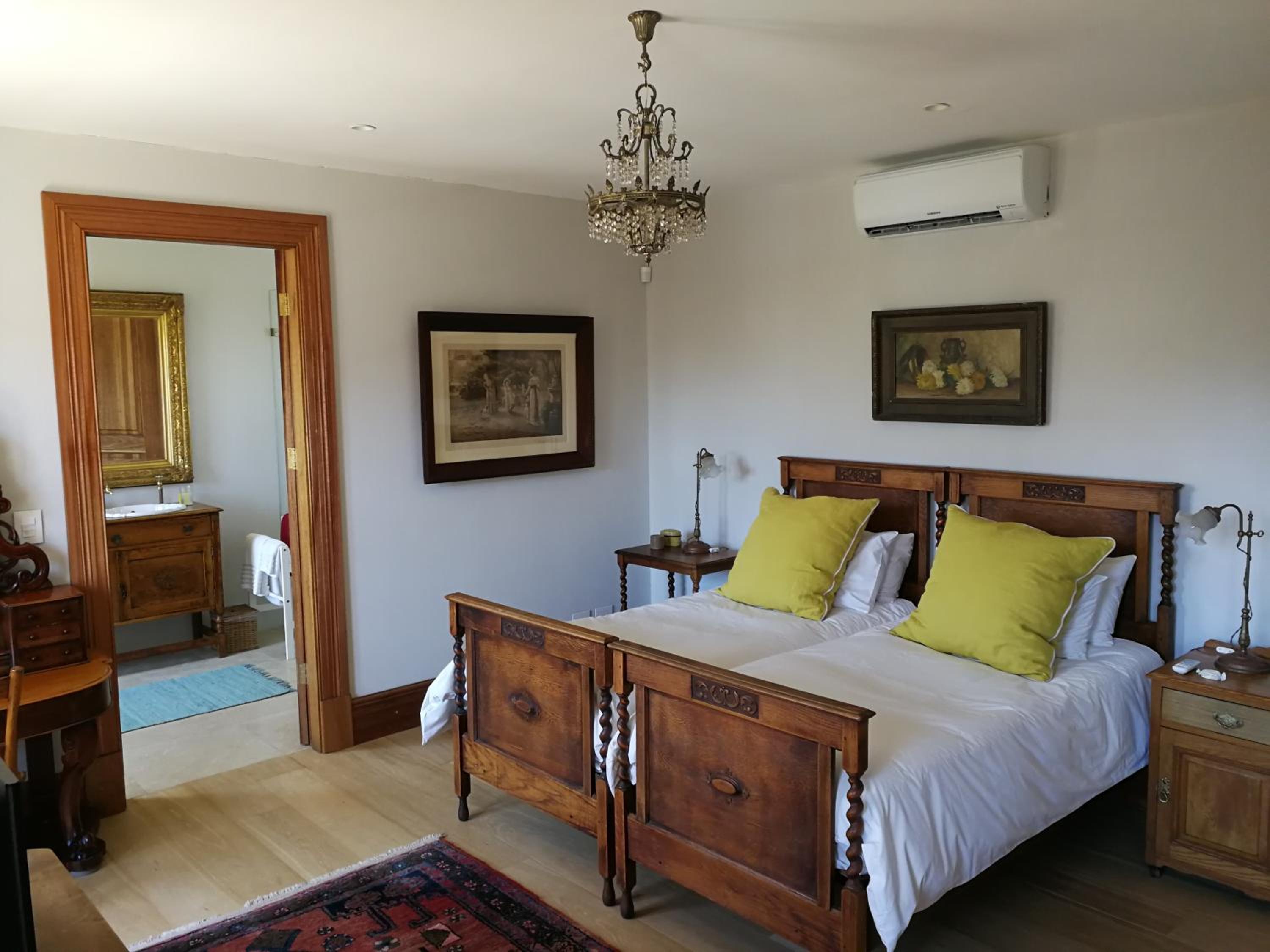 Bakovenbay Luxury Suites view 5