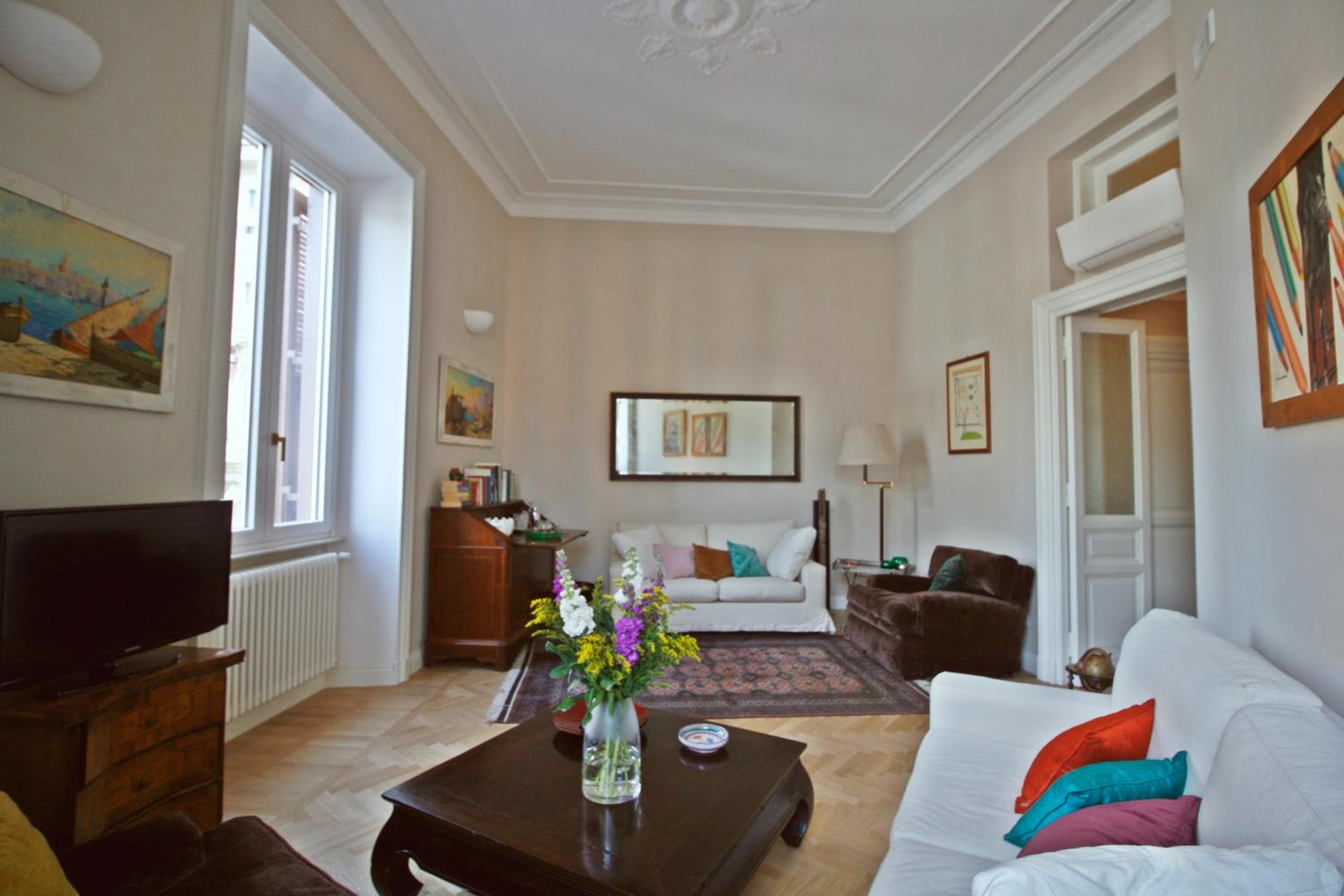 Astonishing apartment in the heart of Trastevere