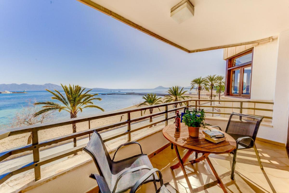 Beachfront Apartment Simar en Port de Pollensa