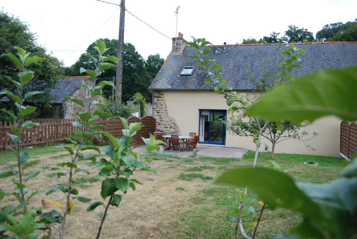 La Ferme du Chauchix view 3