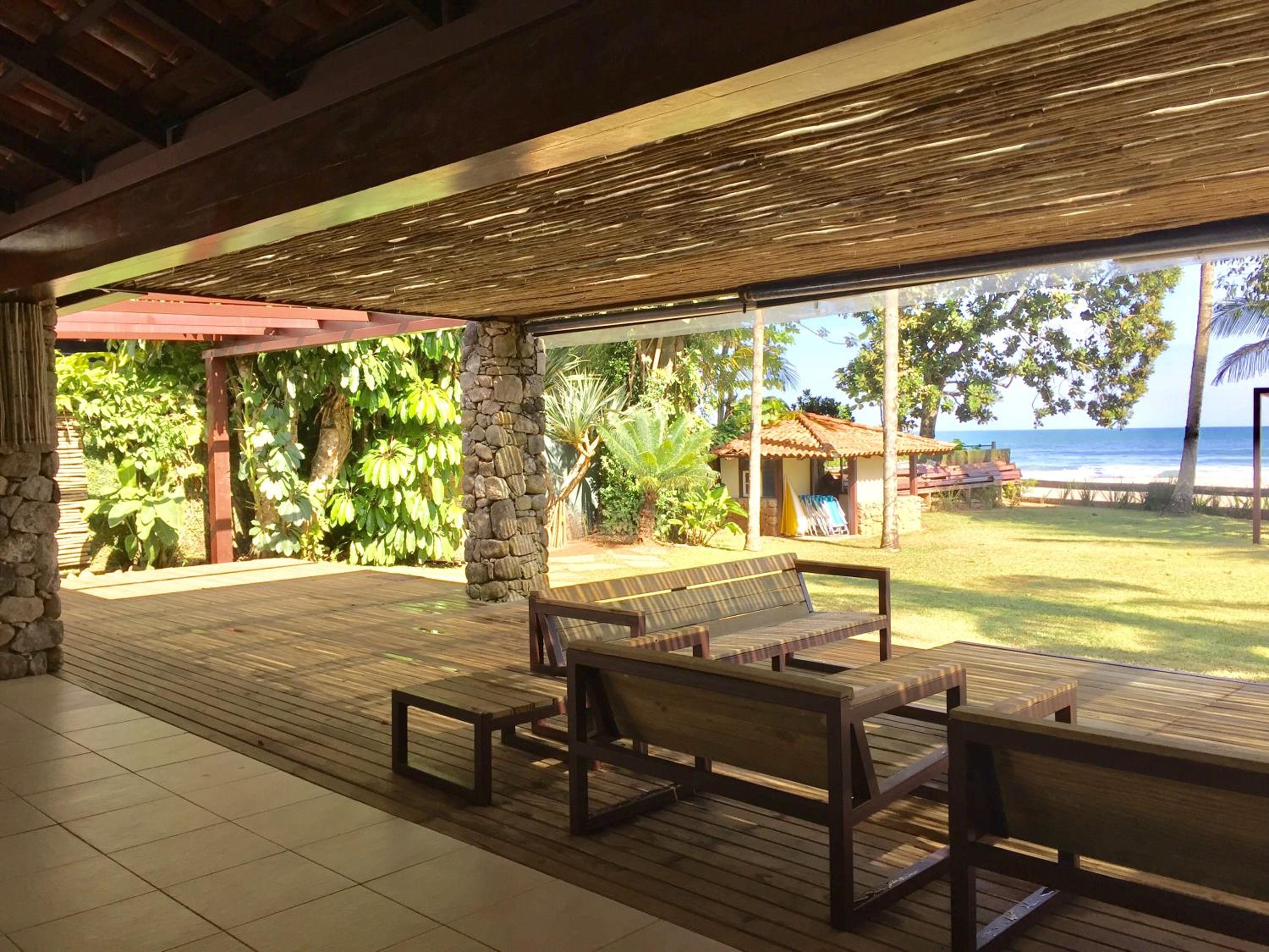 Casa PÉ NA AREIA de REVISTA