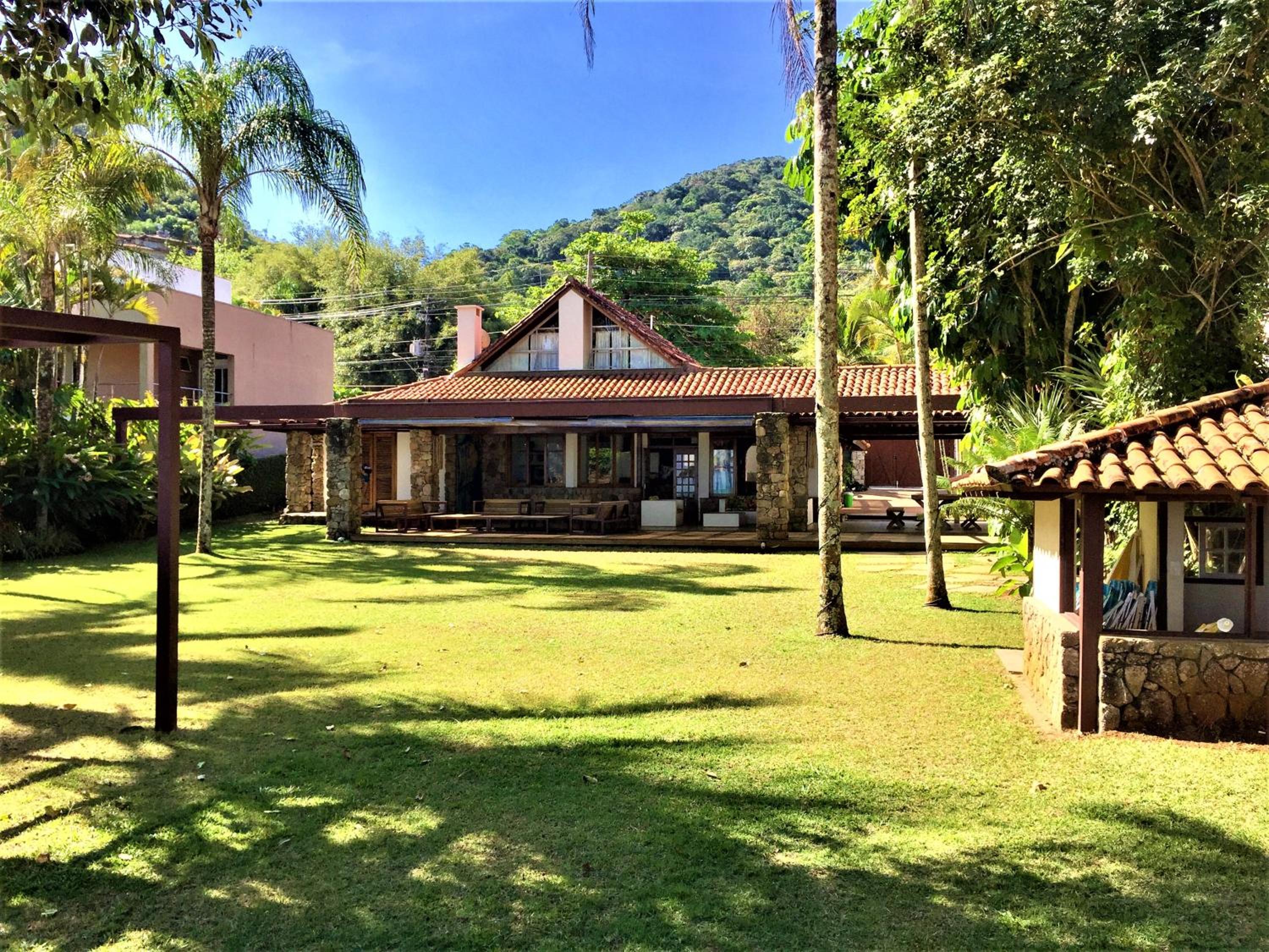 Casa PÉ NA AREIA de REVISTA