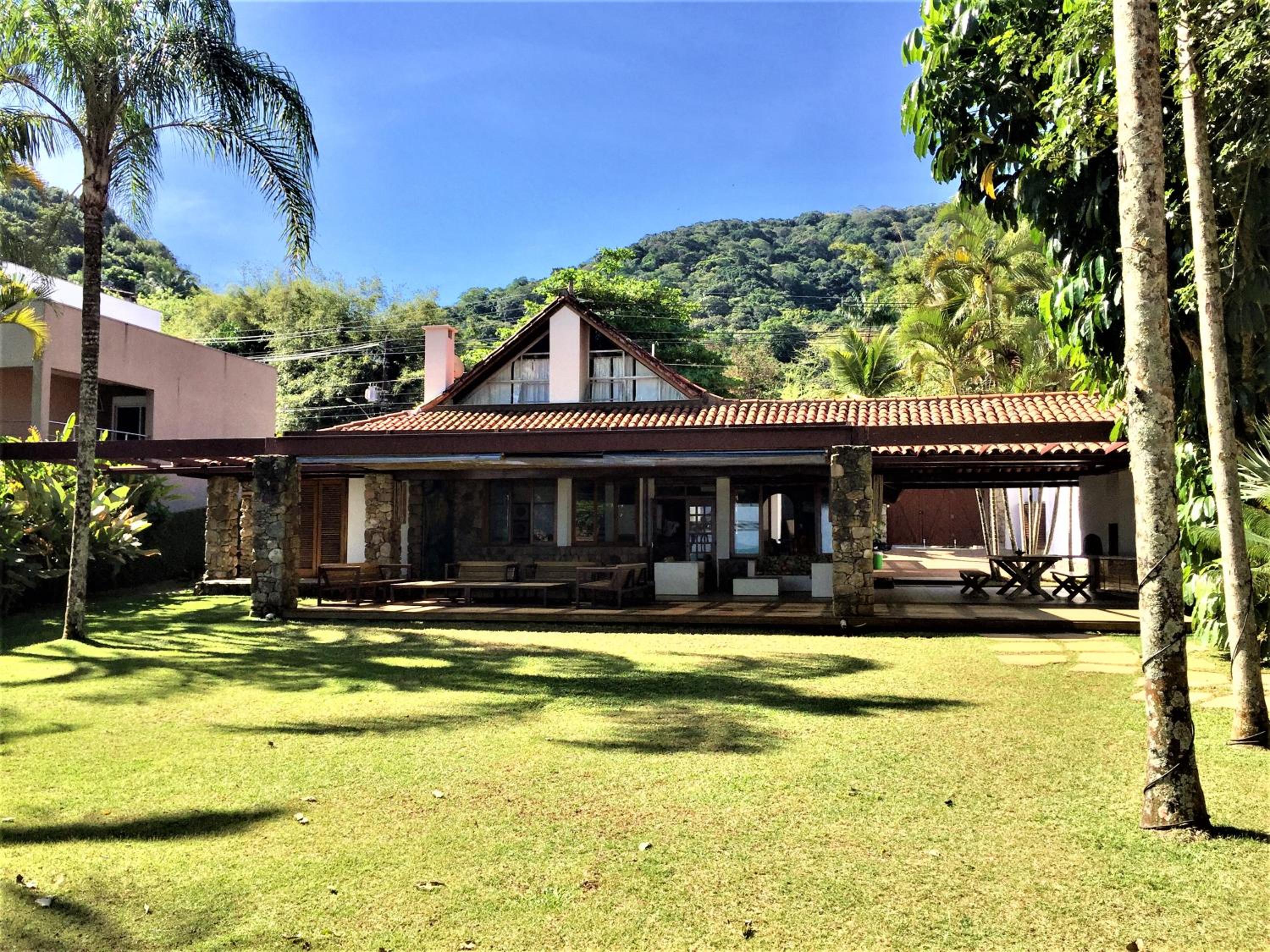Casa PÉ NA AREIA de REVISTA