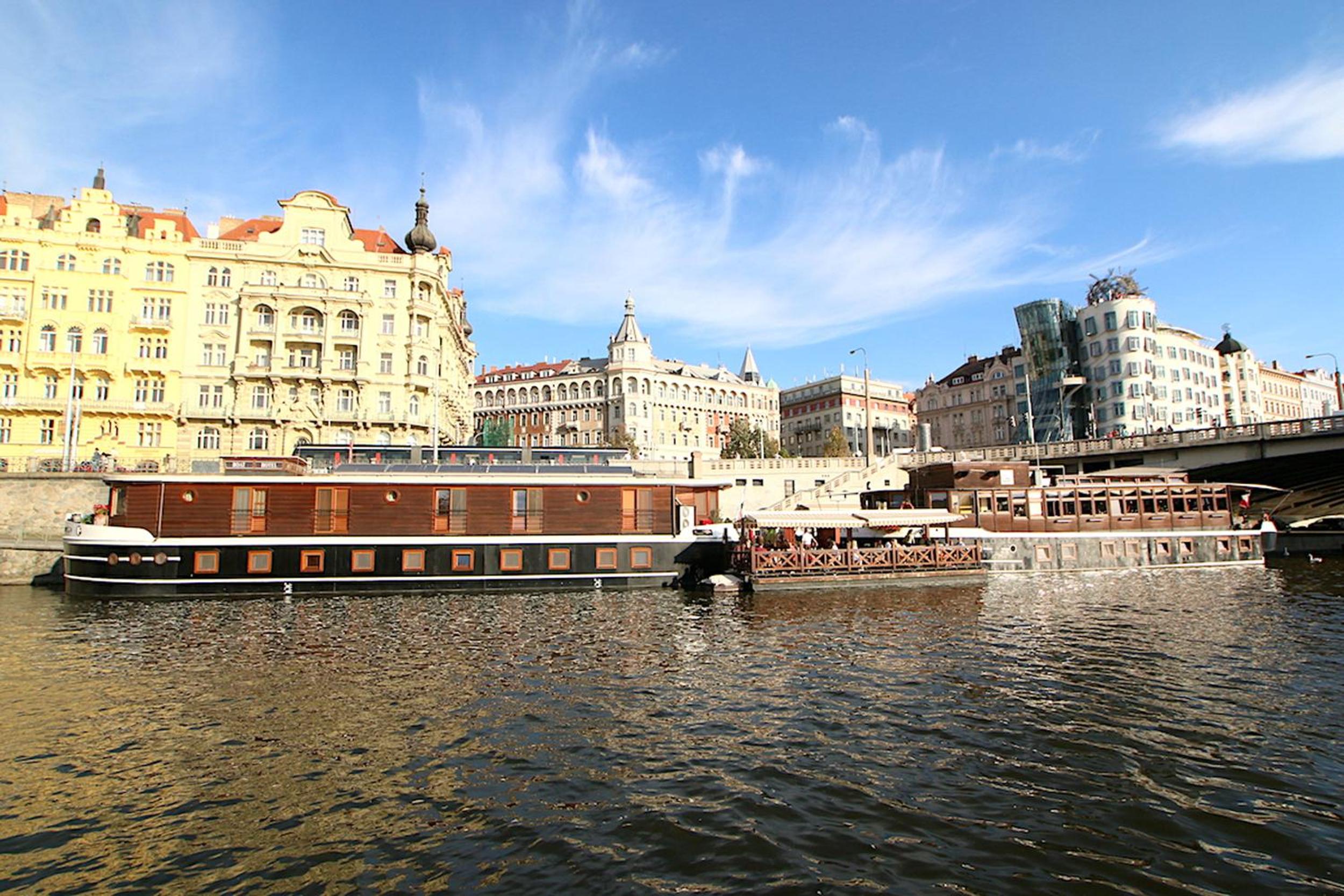 Boat Hotel Matylda