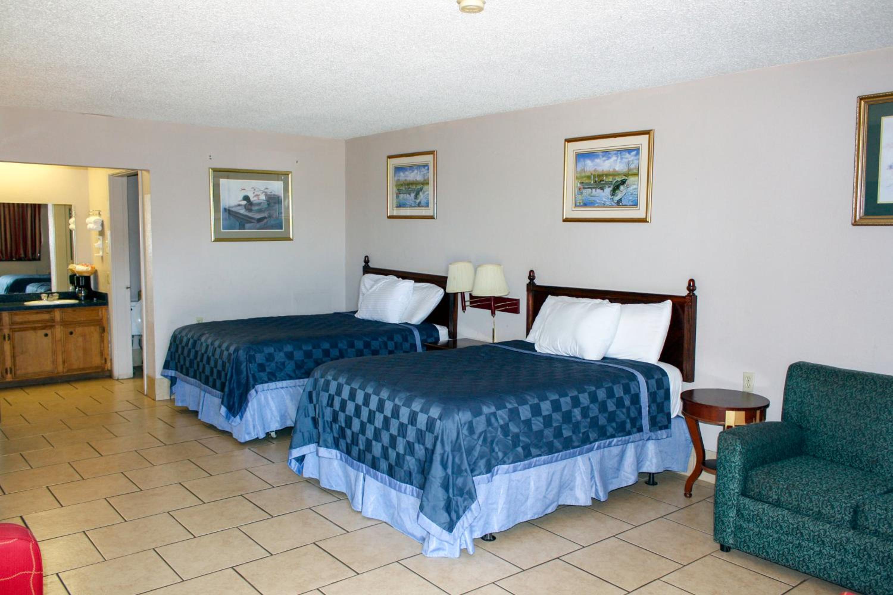 Toledo Town Inn view 5