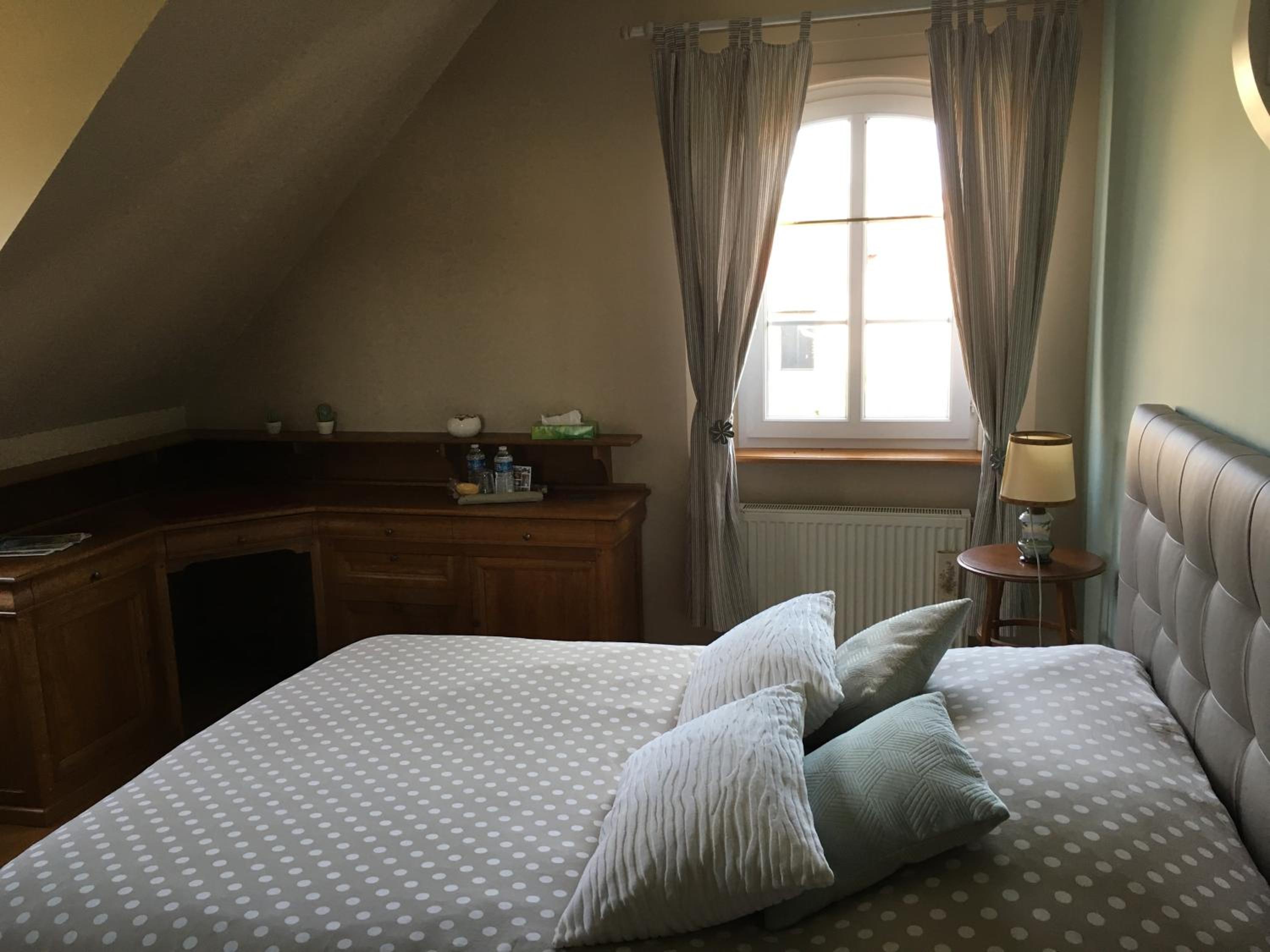 Photo 8