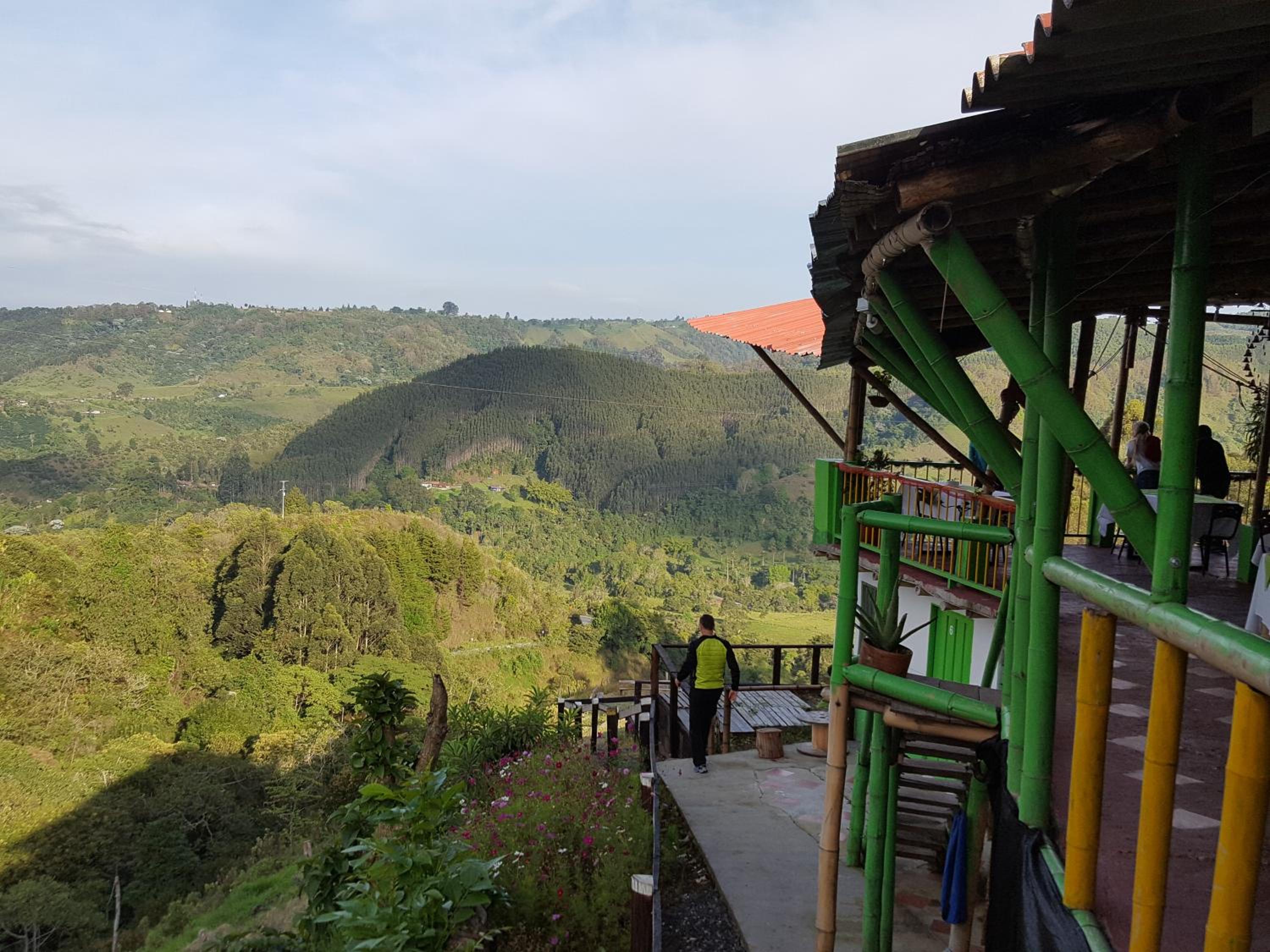 Hostal y Camping Los Girasoles