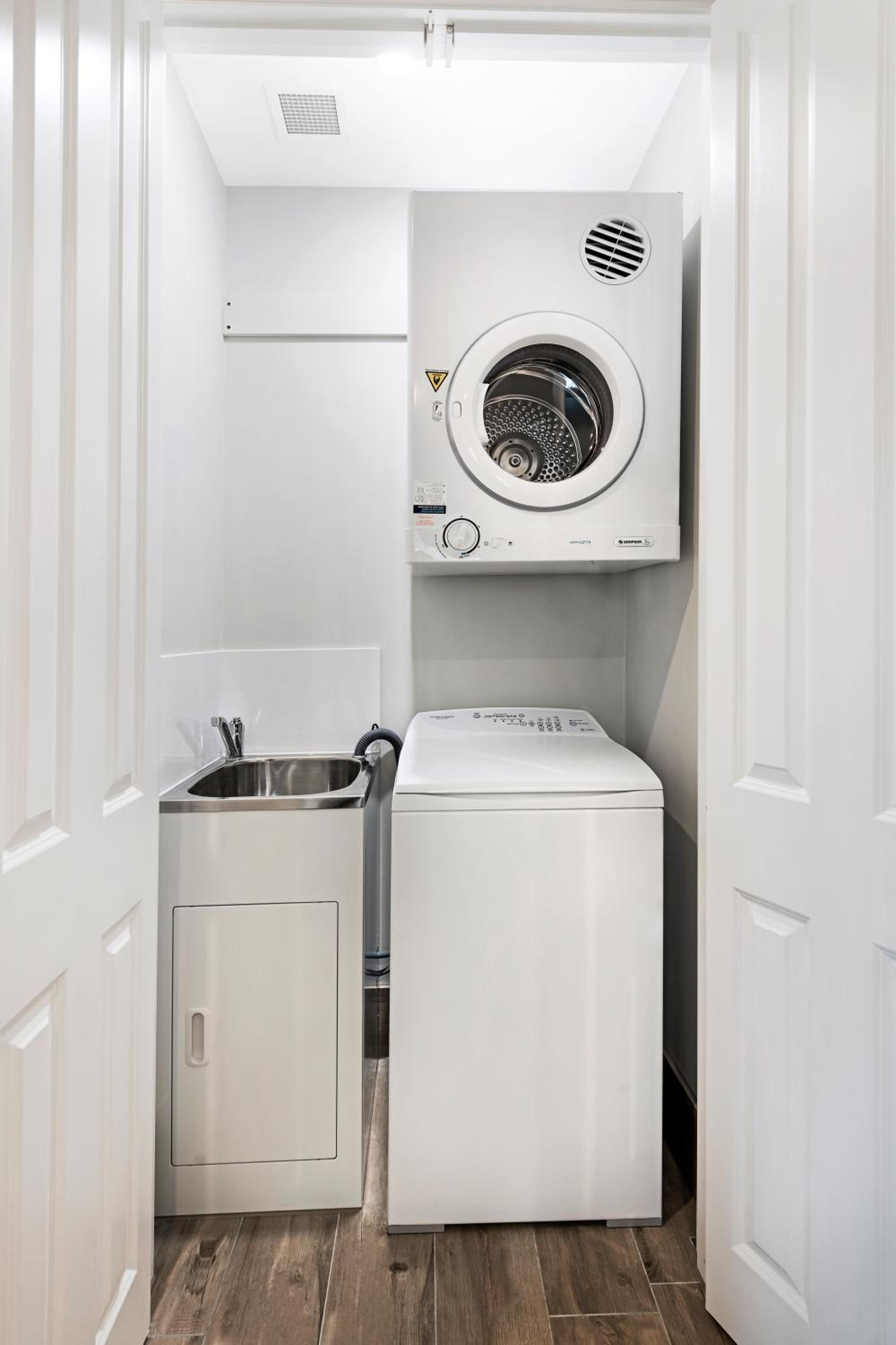 Miscellaneous Market Vacations - Manhattan Apartments - Notting Hill - Property Image 3