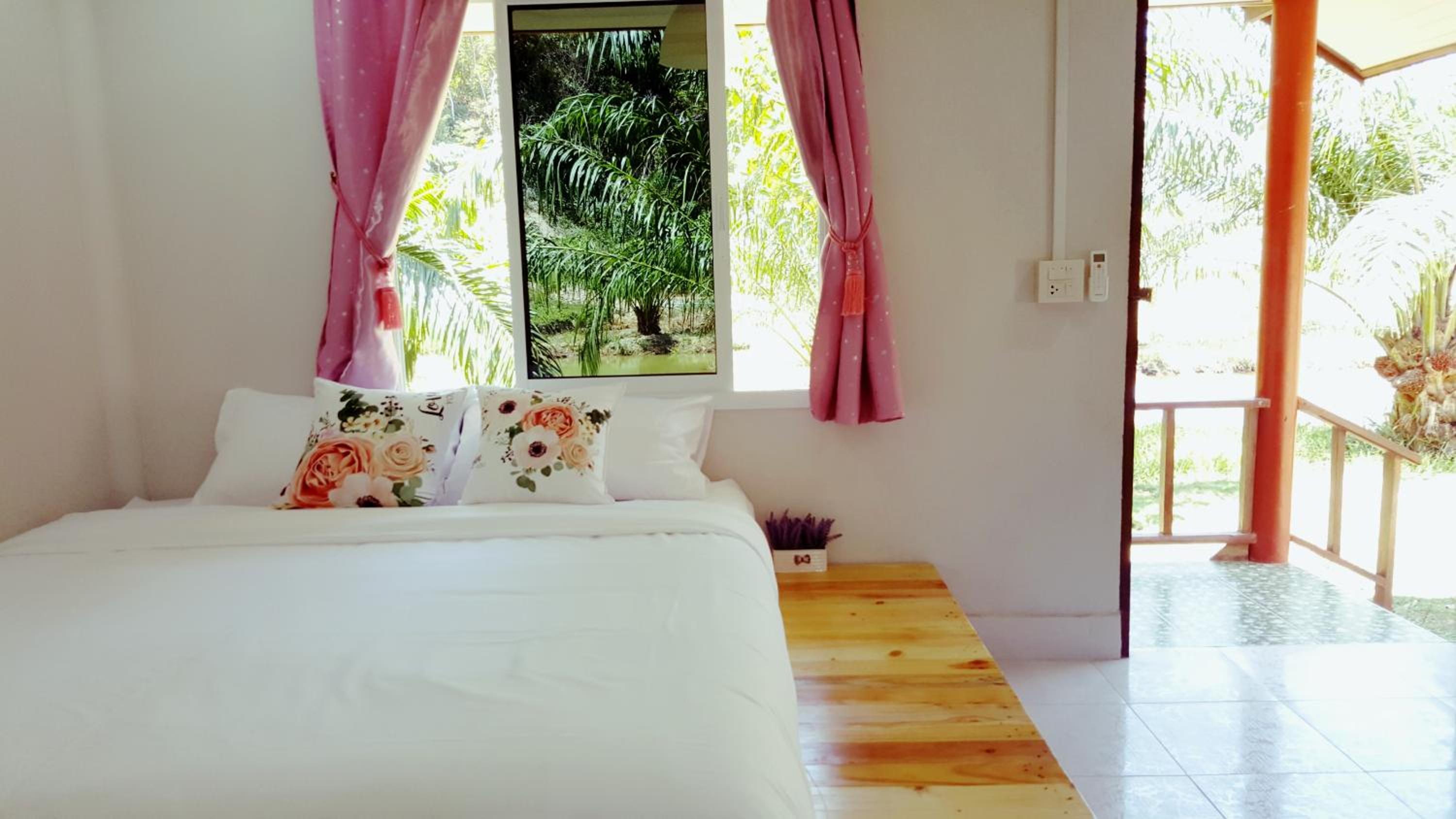 Home No.9 view 2