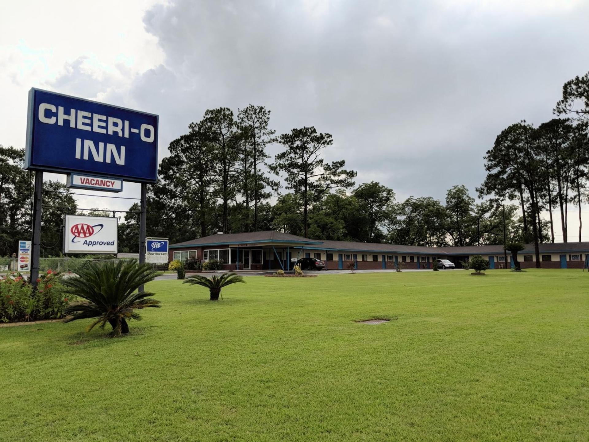 Cheerio Inn - Glennville - Property Image 12