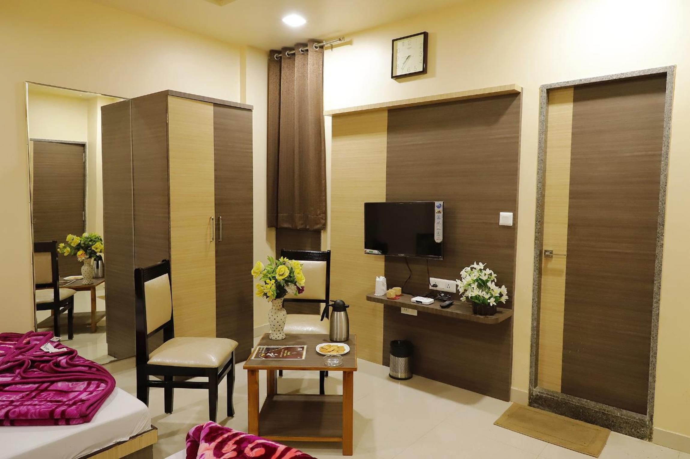 Hotel Royal Suites