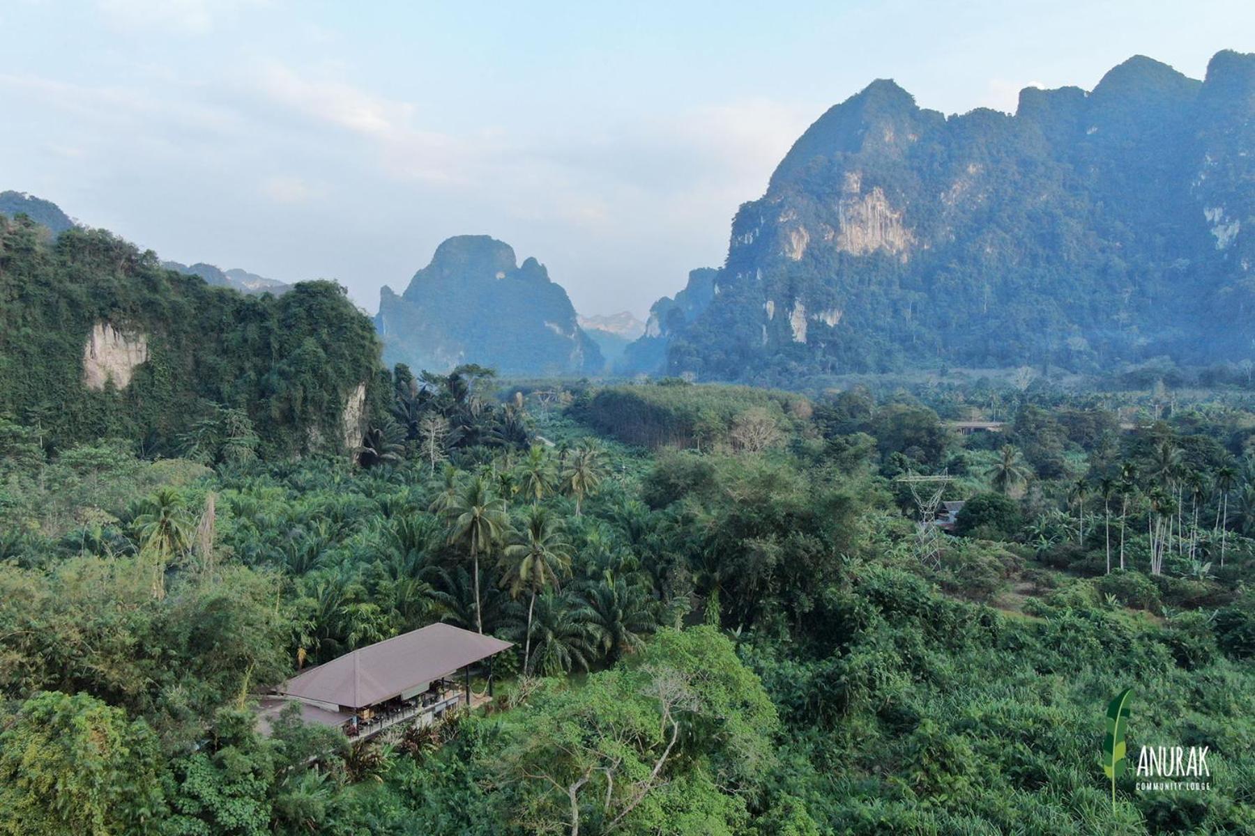 Anurak Lodge