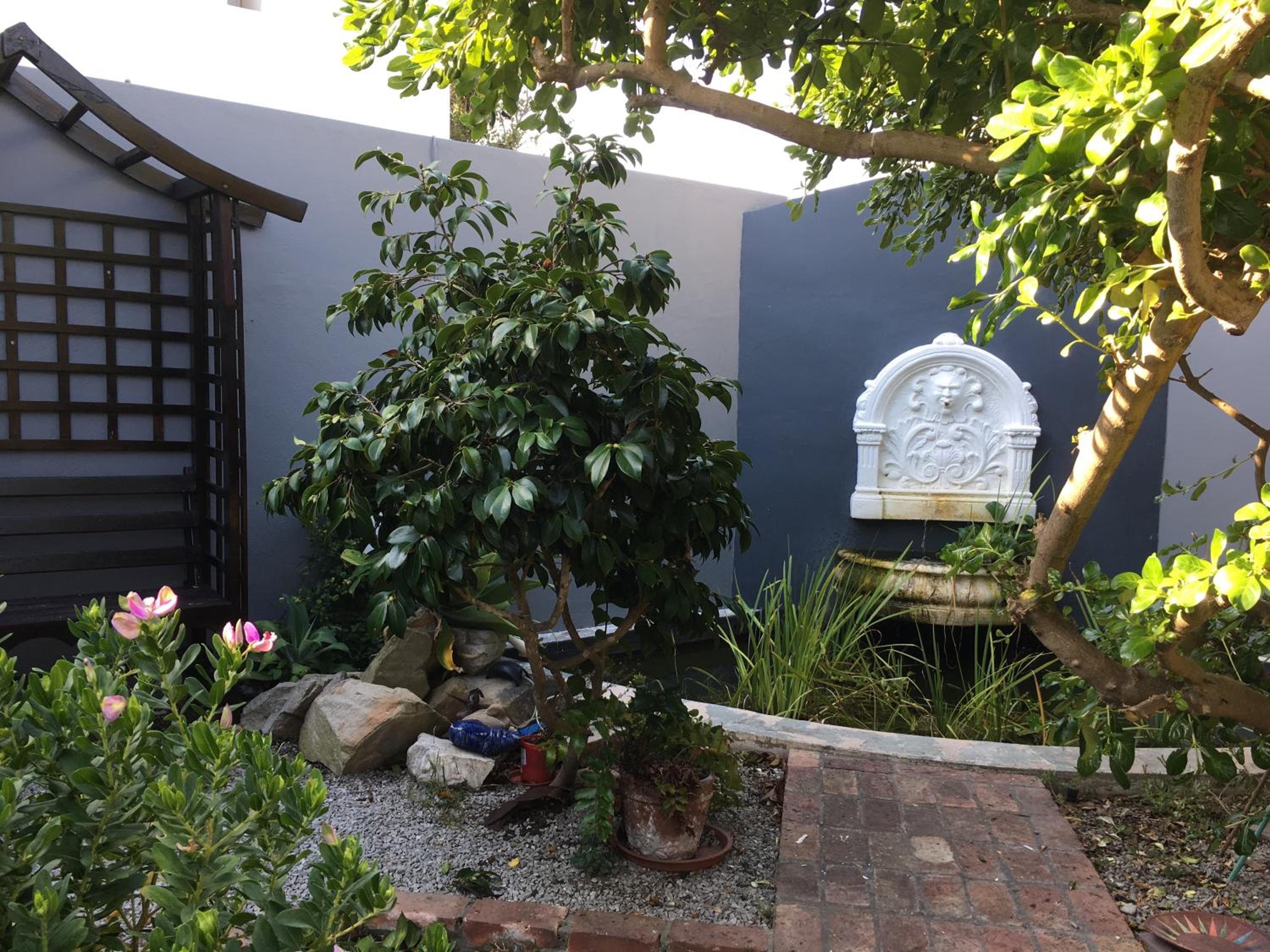 Funky cottage — photo 11