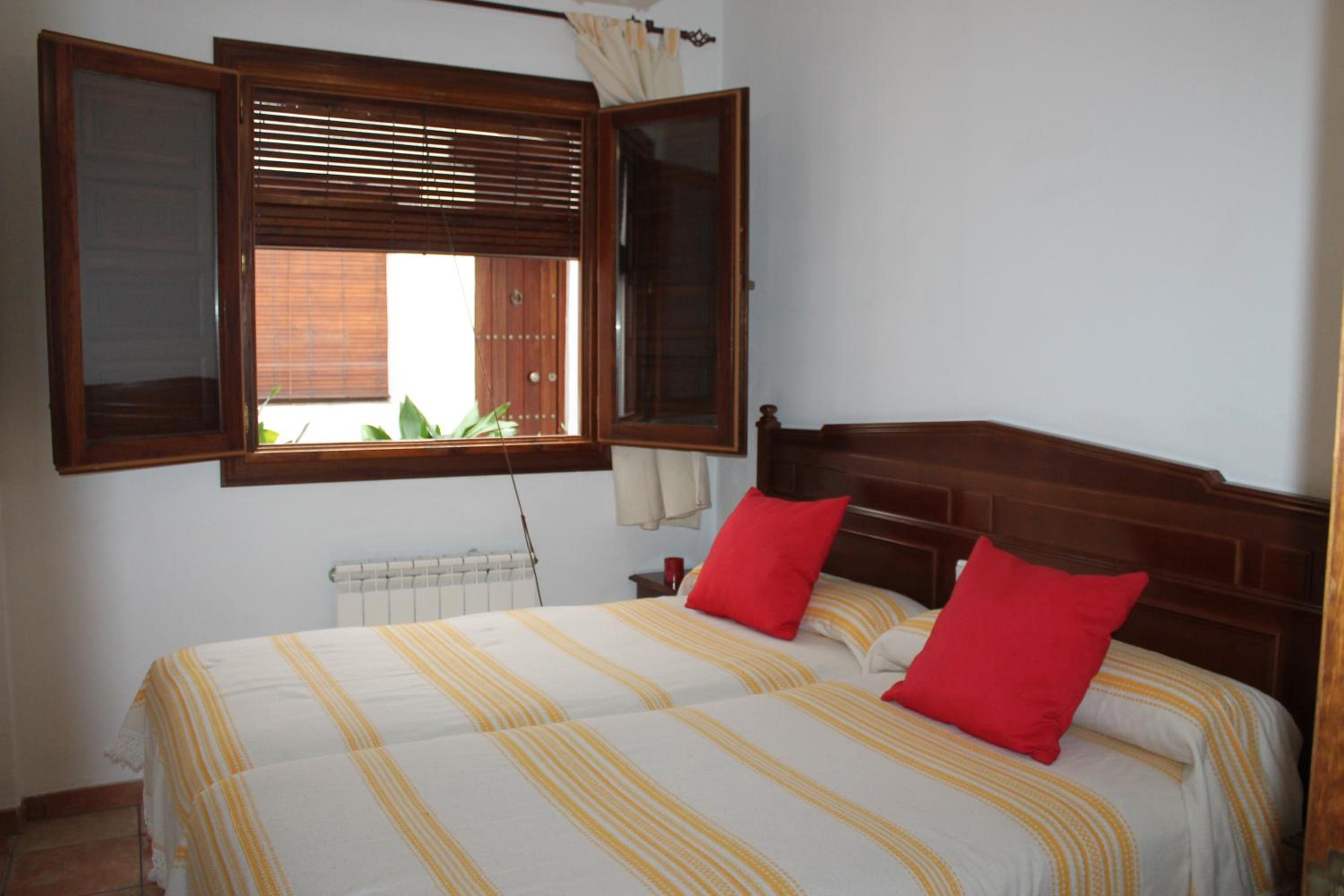 Apartamentos Rurales Rosendo: La Madre Selva photo 3