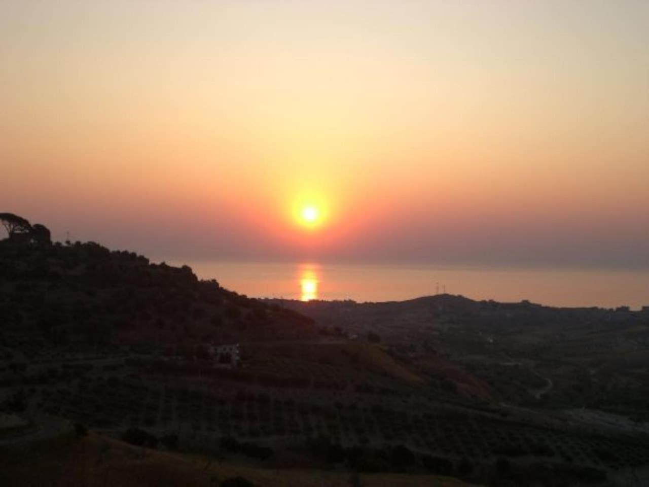 Slow holidays in Calabria tradizioni eno-gastonomia tra borgo e mare