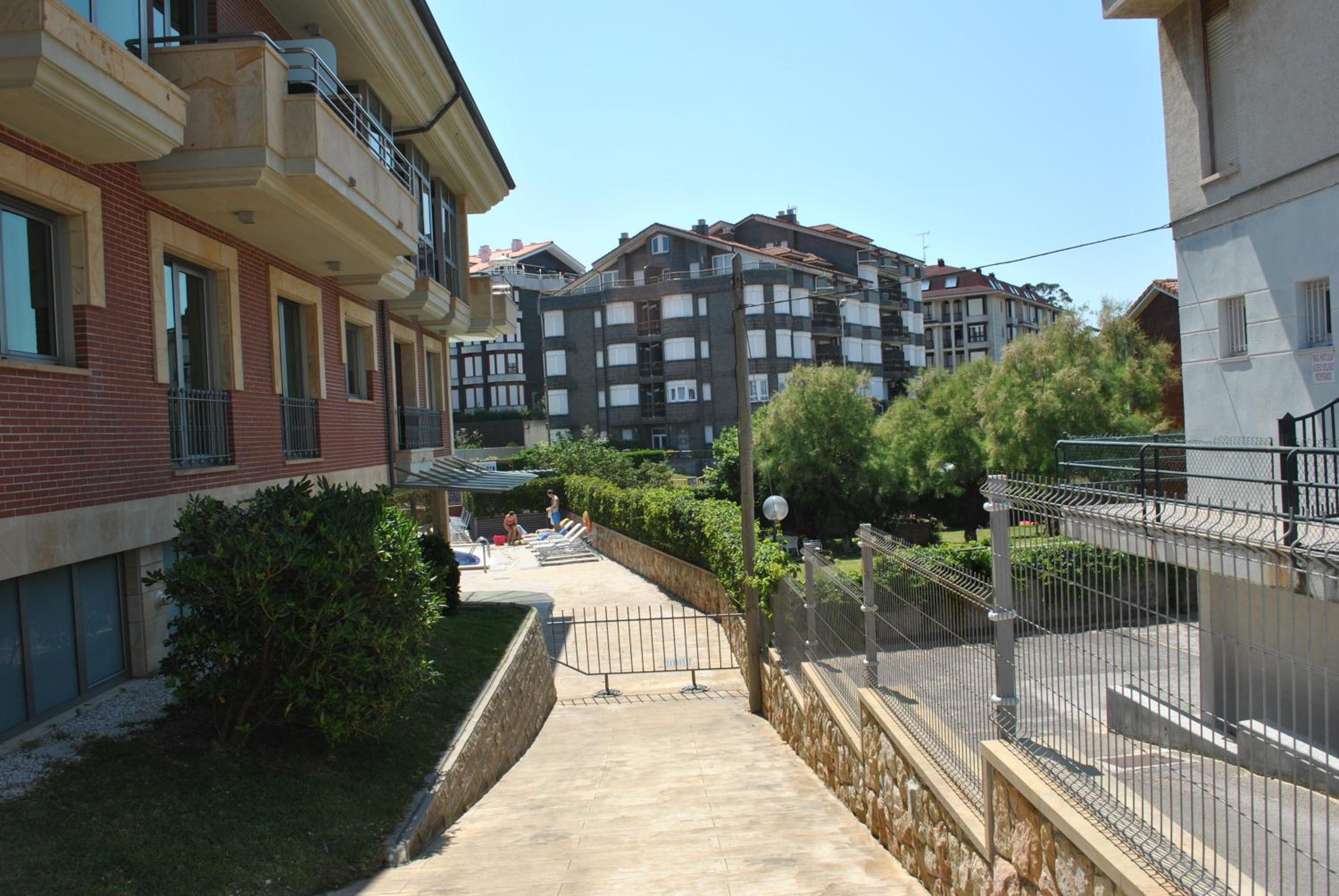 Apartamentos Maritimo Ris con garaje