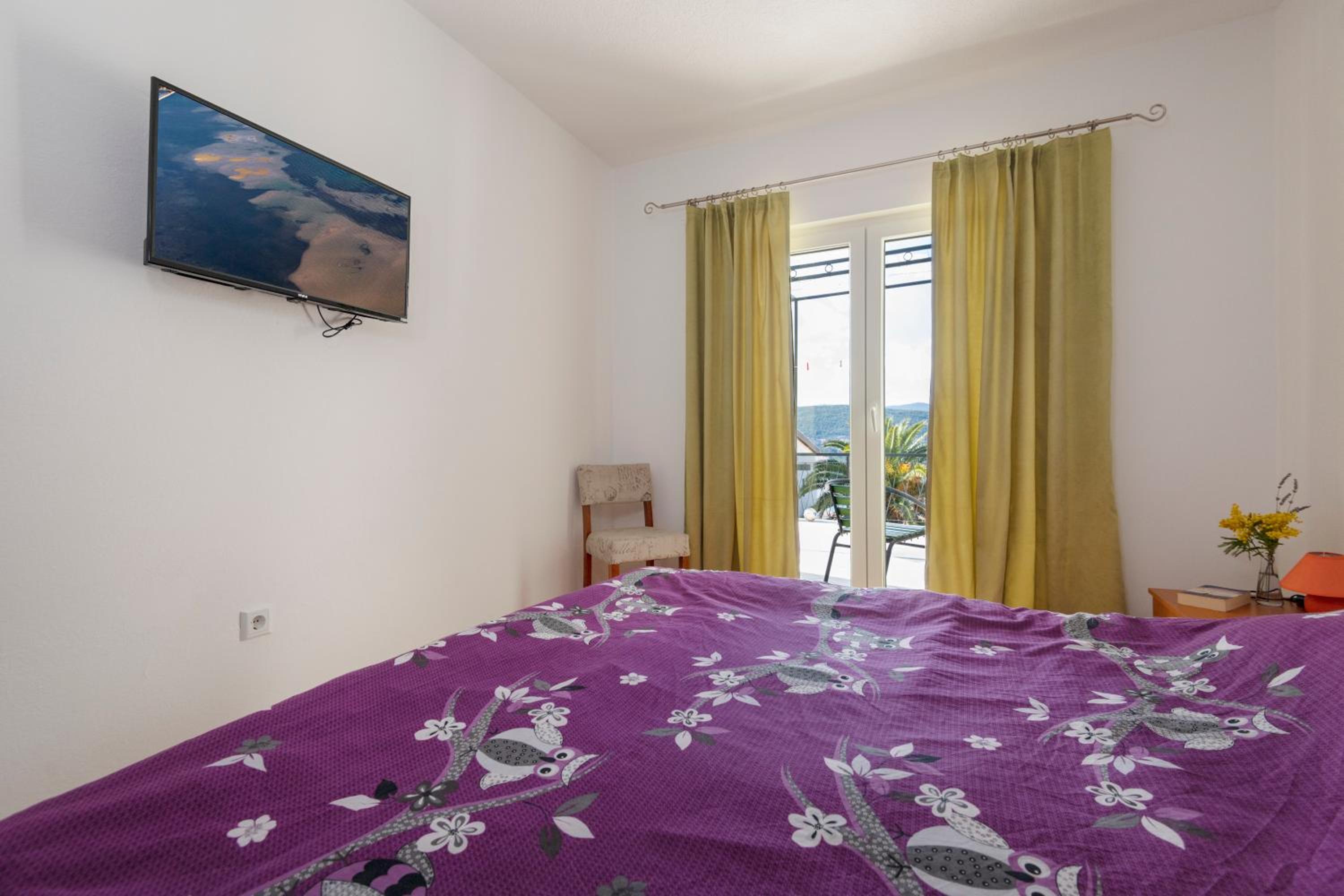 Apartments & rooms Leon