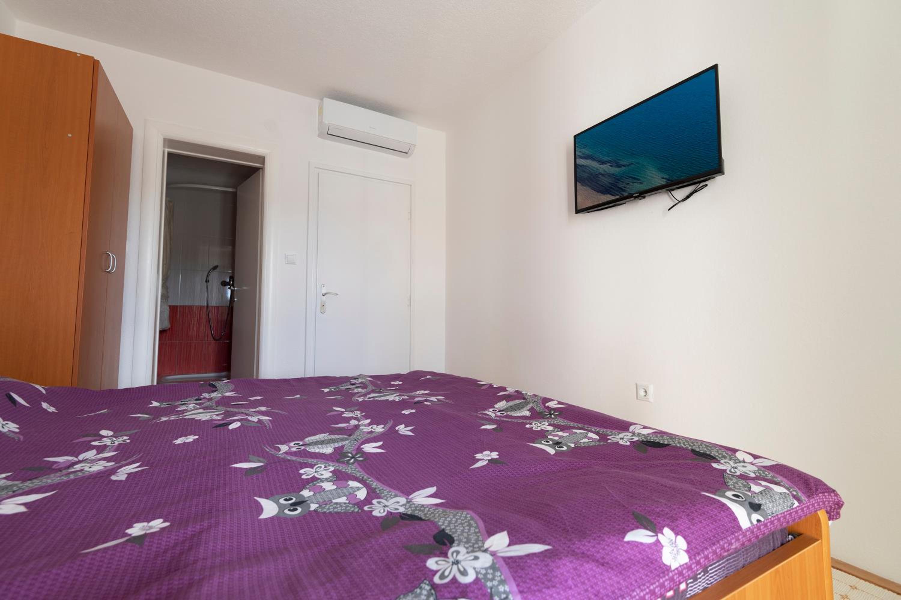 Apartments & rooms Leon