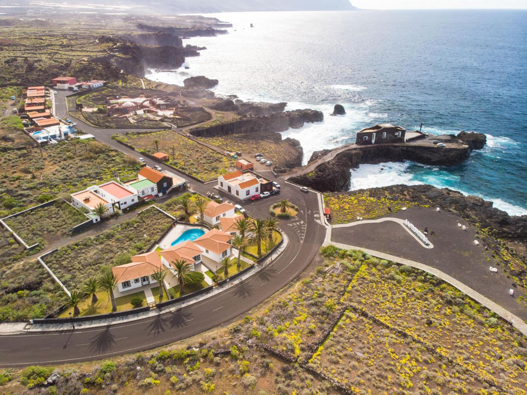 Bungalows Los Roques de Salmor view 3