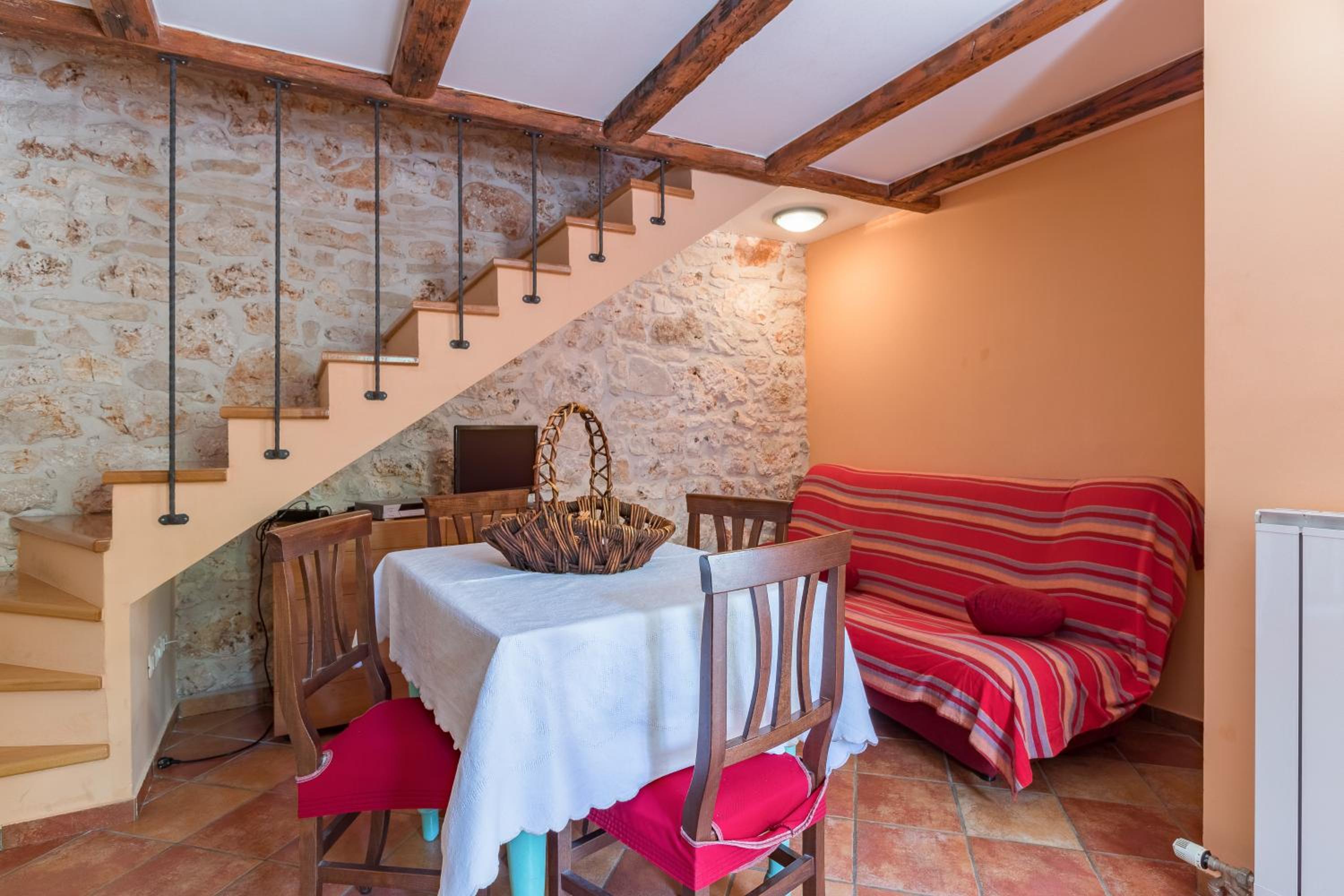Country House Apartments