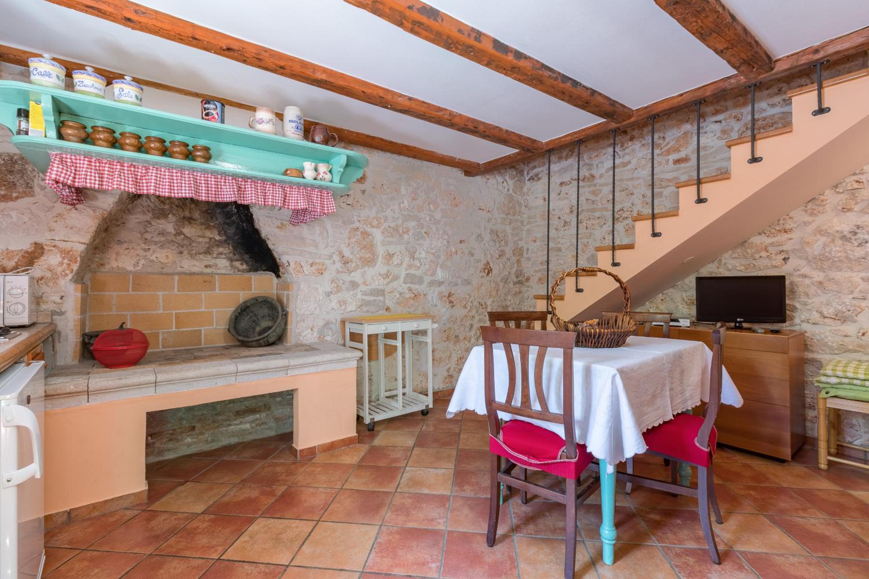 Country House Apartments