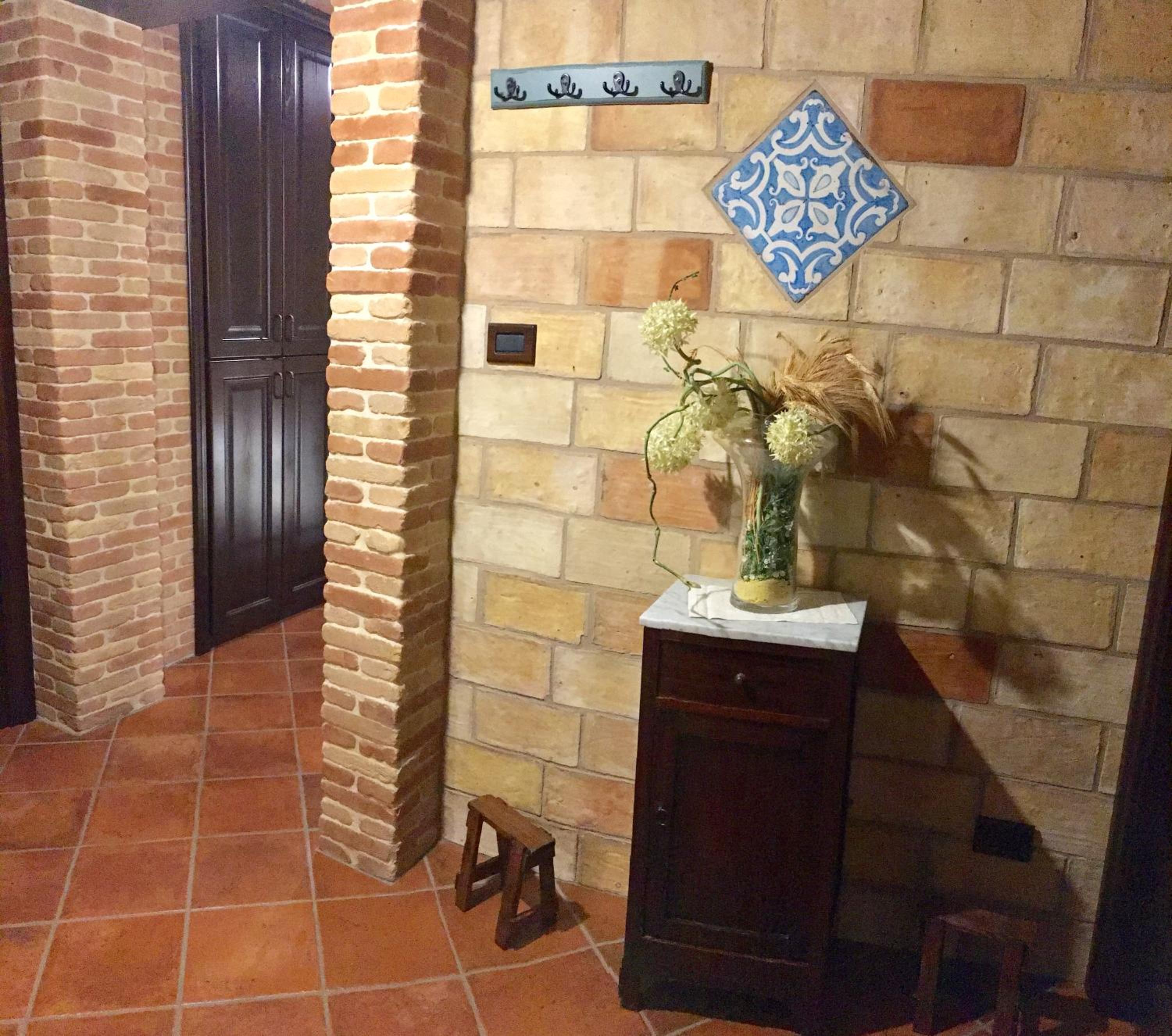 Photo 34