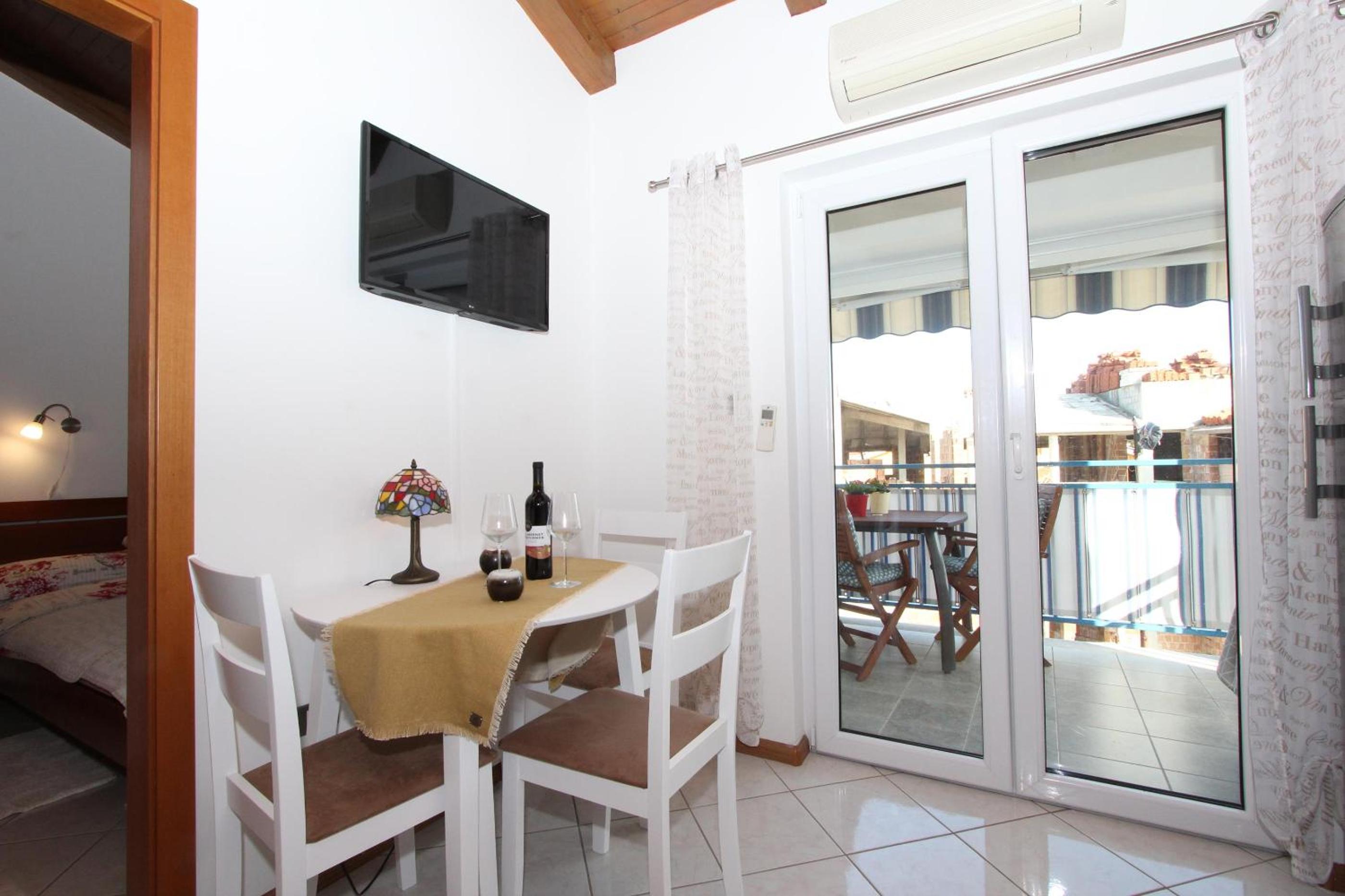 Apartment Ala