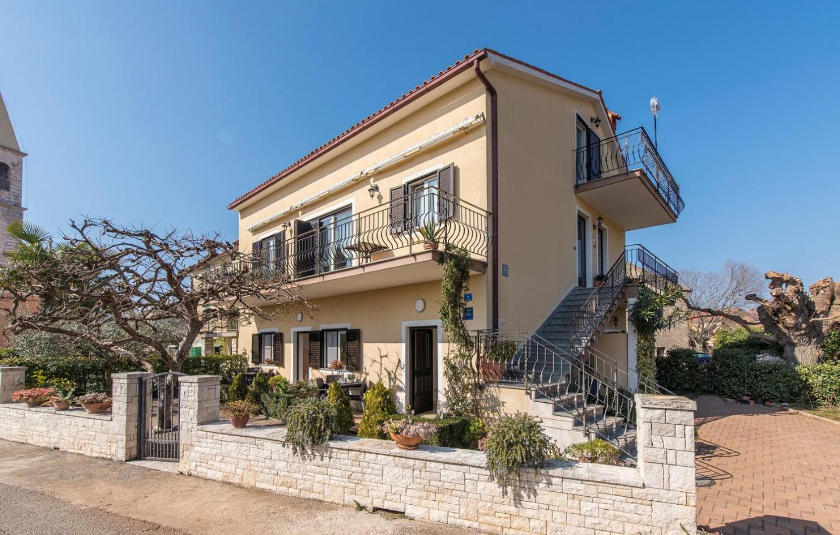 Apartment Complex Orzan Lovrecica view 3