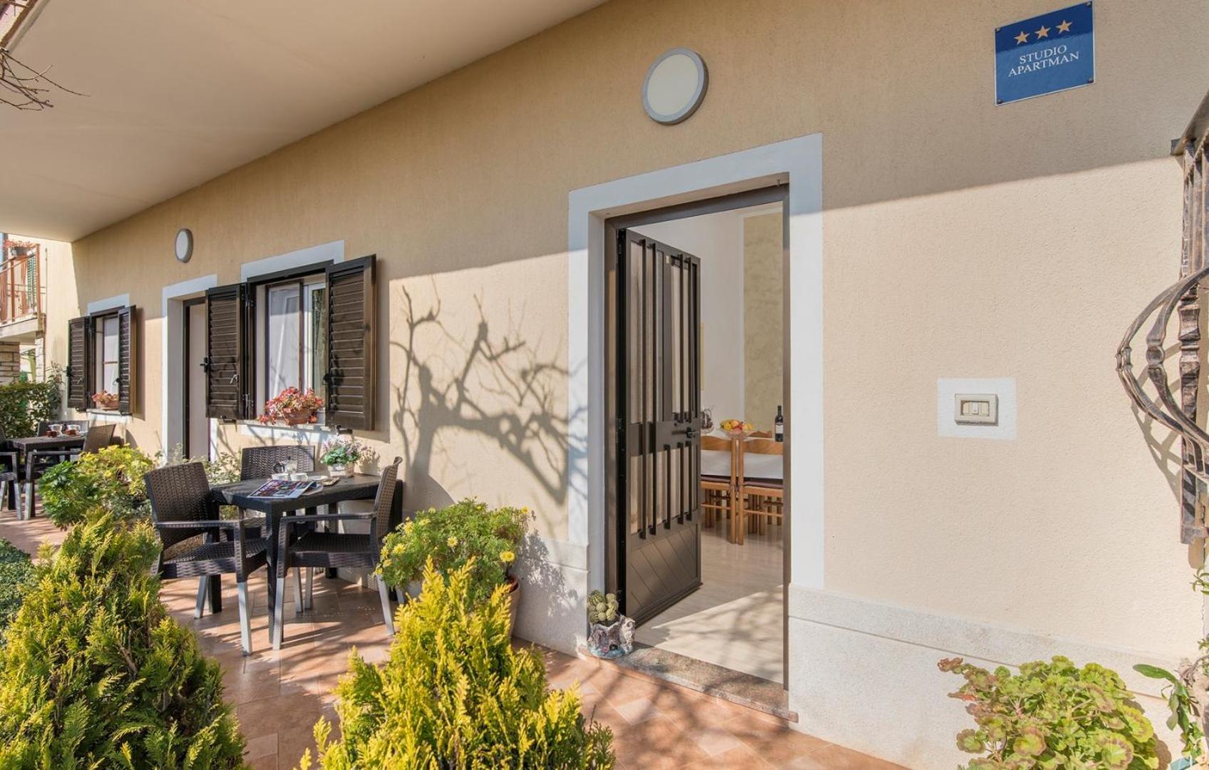 Apartment Complex Orzan Lovrecica view 4