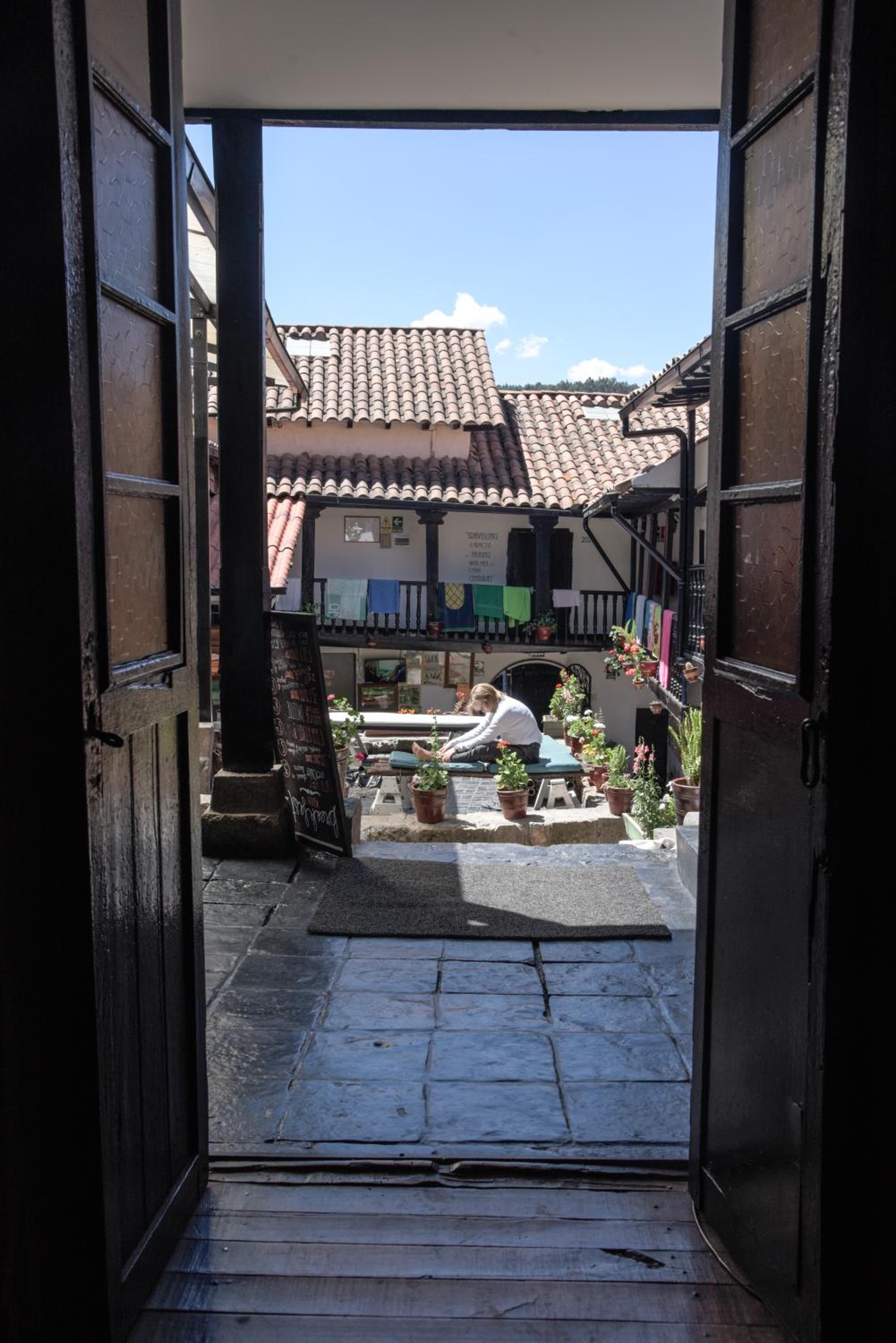 Intro Hostels Cusco