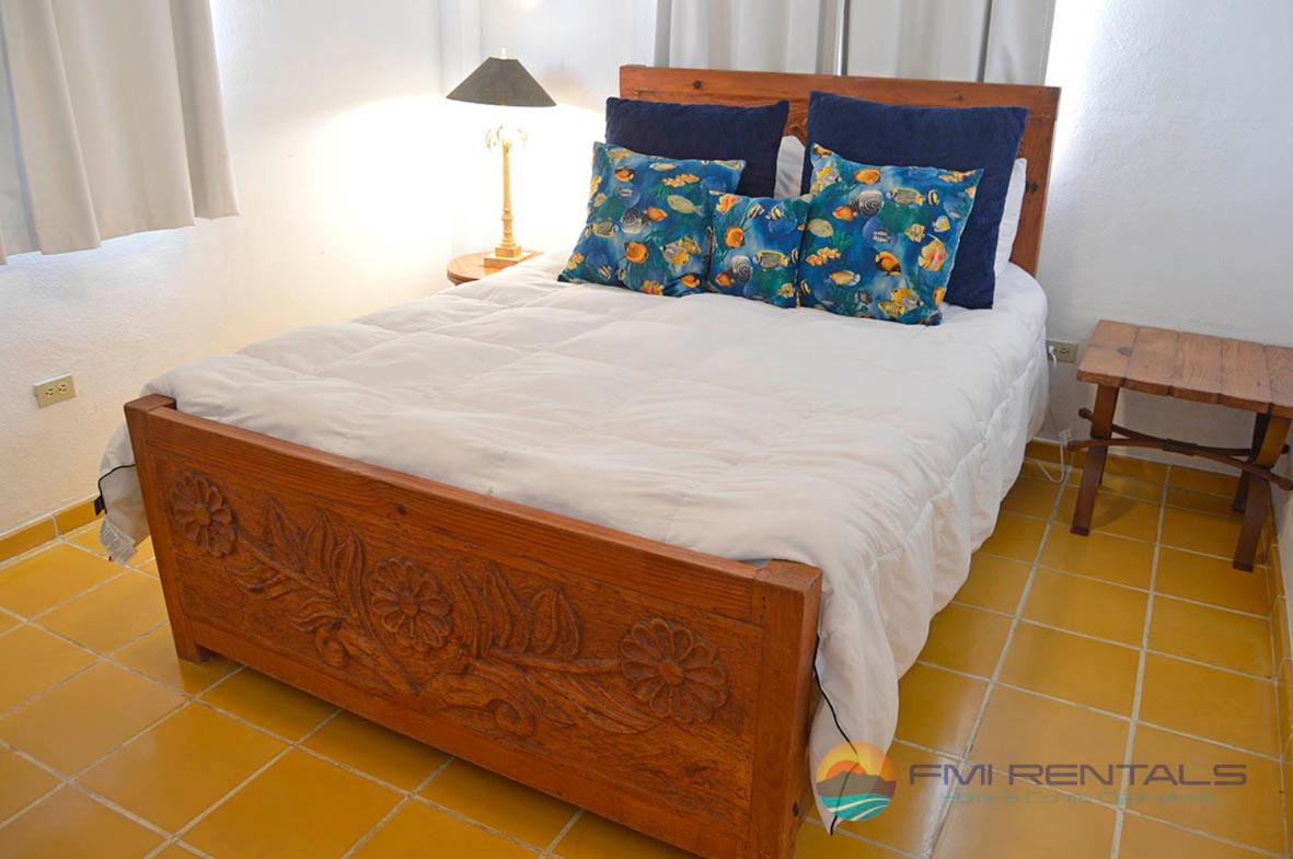 Casita Blanca by FMI Rentals view 5