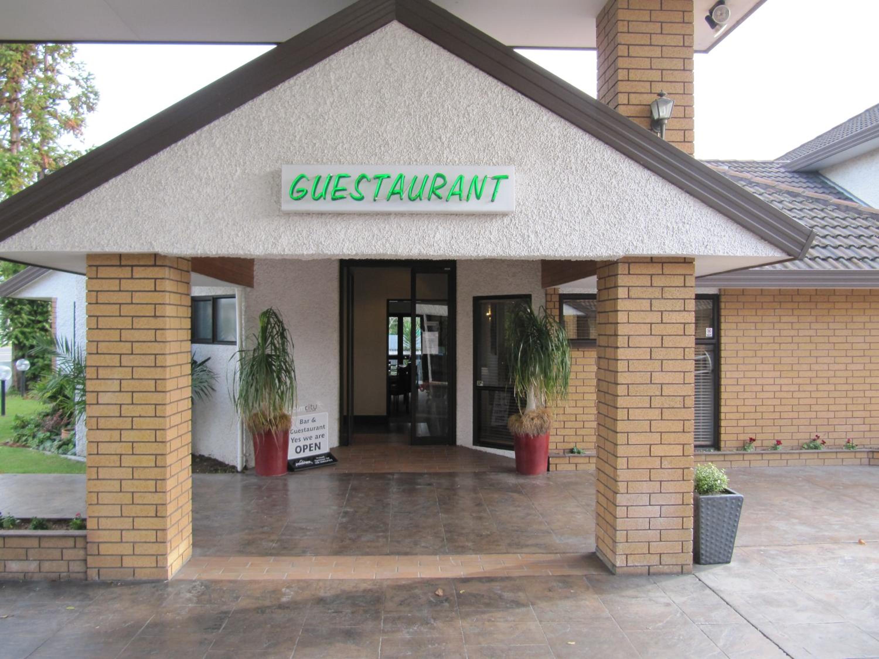 Palm City Motor Inn