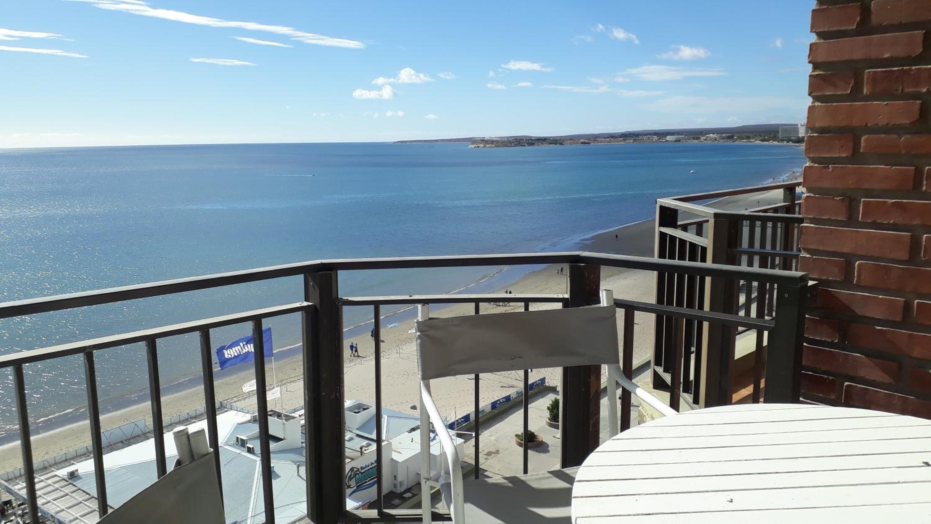 Ballenas desde el balcon
