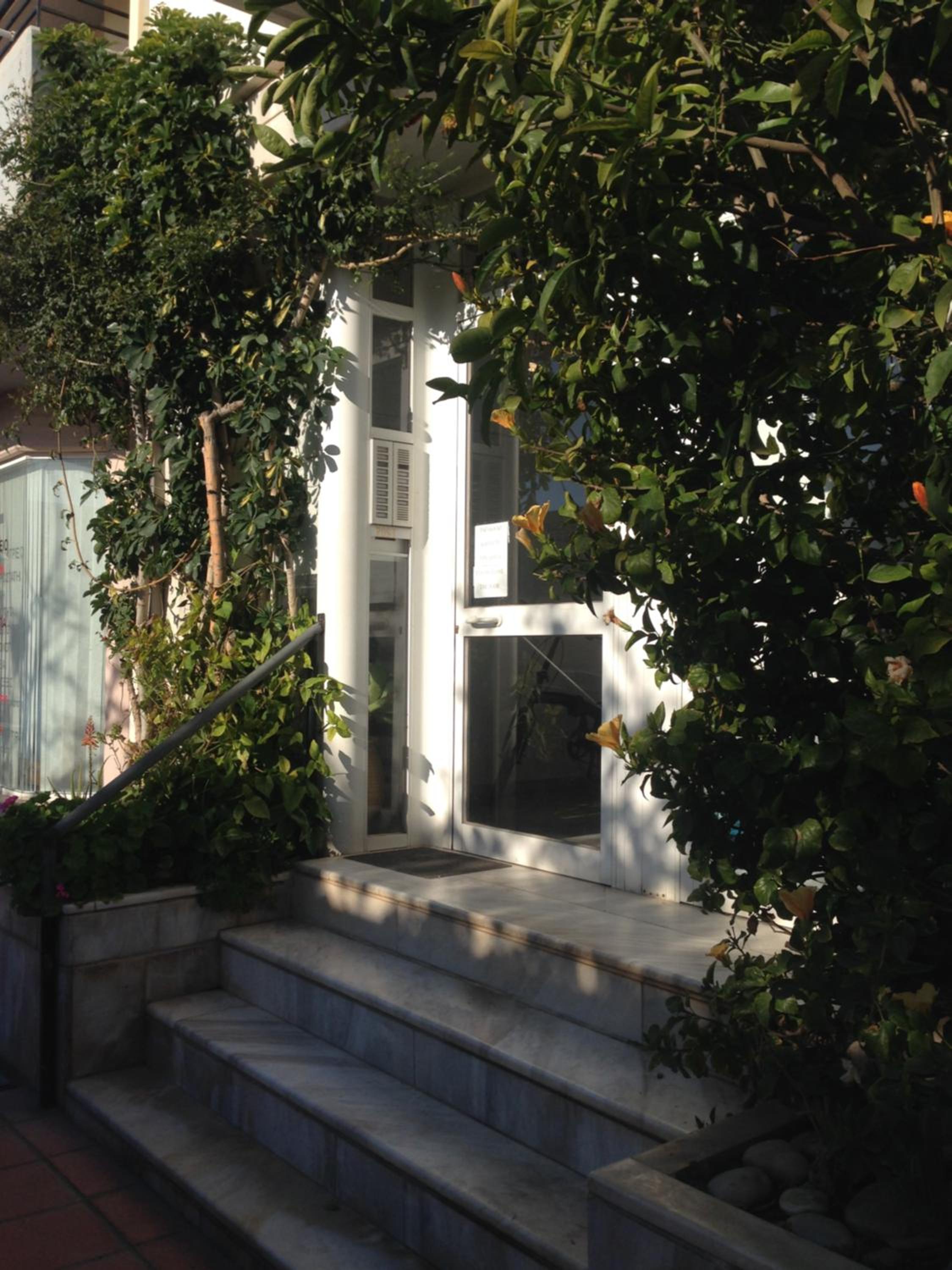 Hotel Stunning Seaview Town Apartment - Image 1