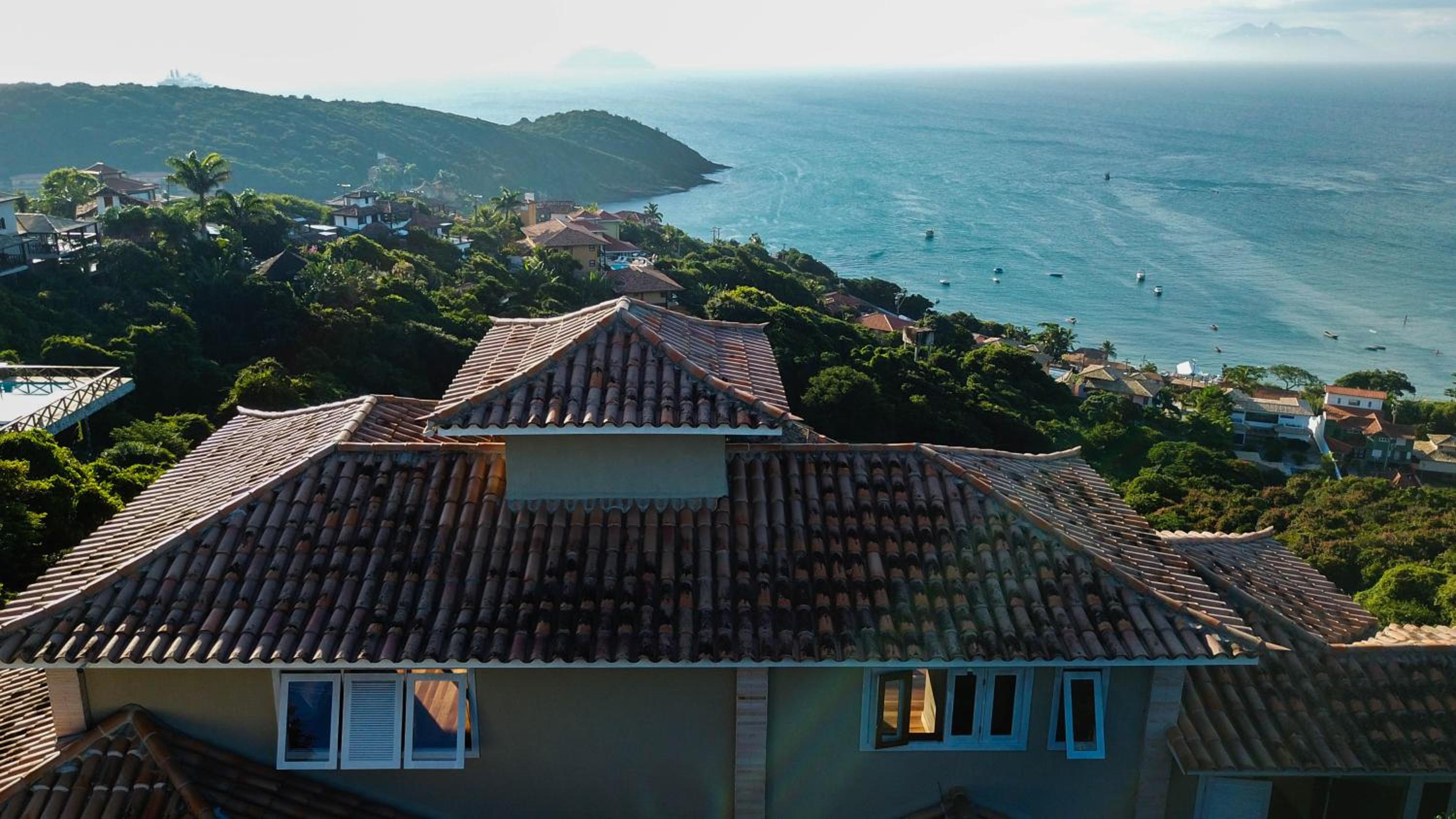 Buzios, casa inteira de frente para o mar em Joao Fernandes, fabulosa, a melhor vista, Mansão Bella Vista
