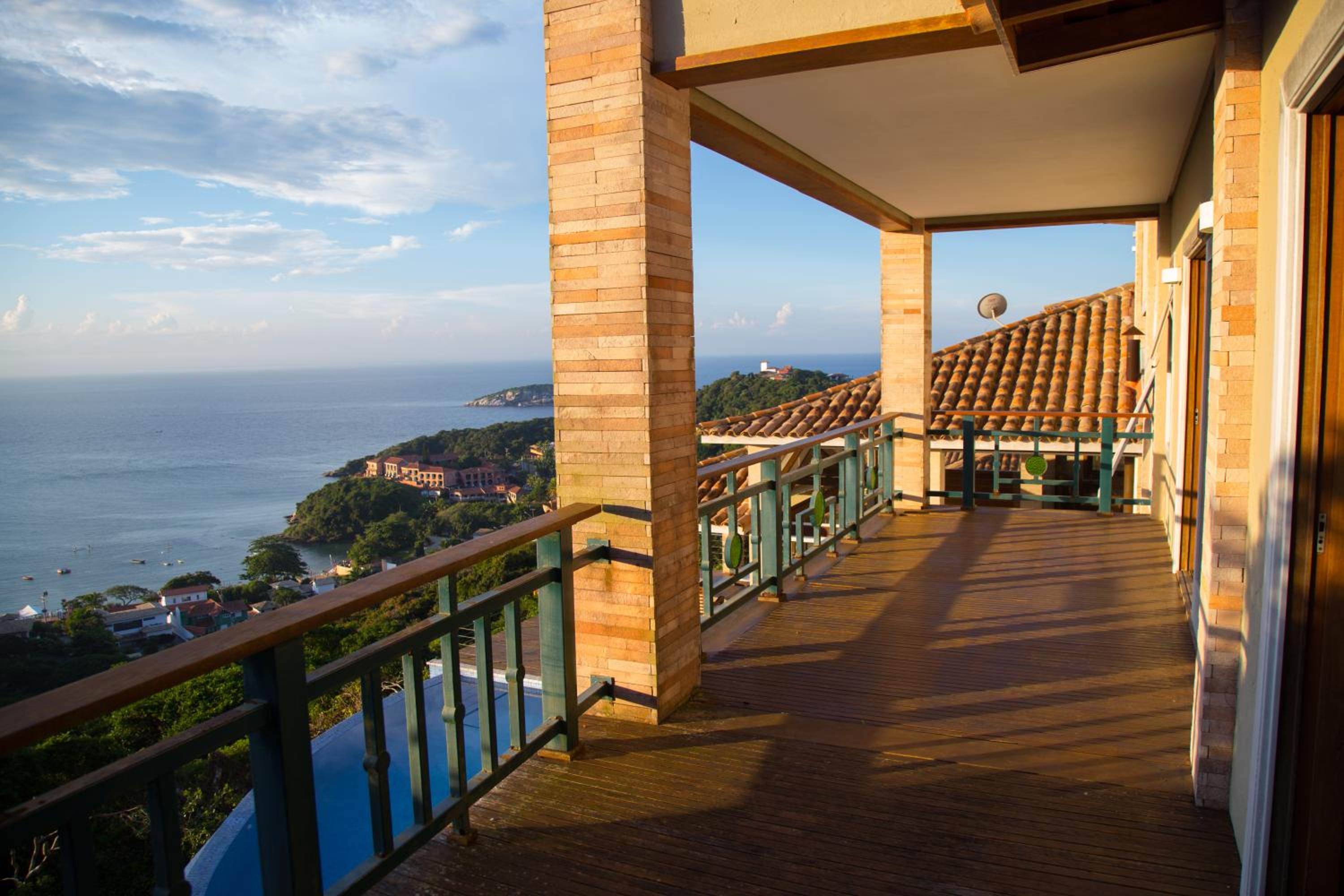 Buzios, casa inteira de frente para o mar em Joao Fernandes, fabulosa, a melhor vista, Mansão Bella Vista