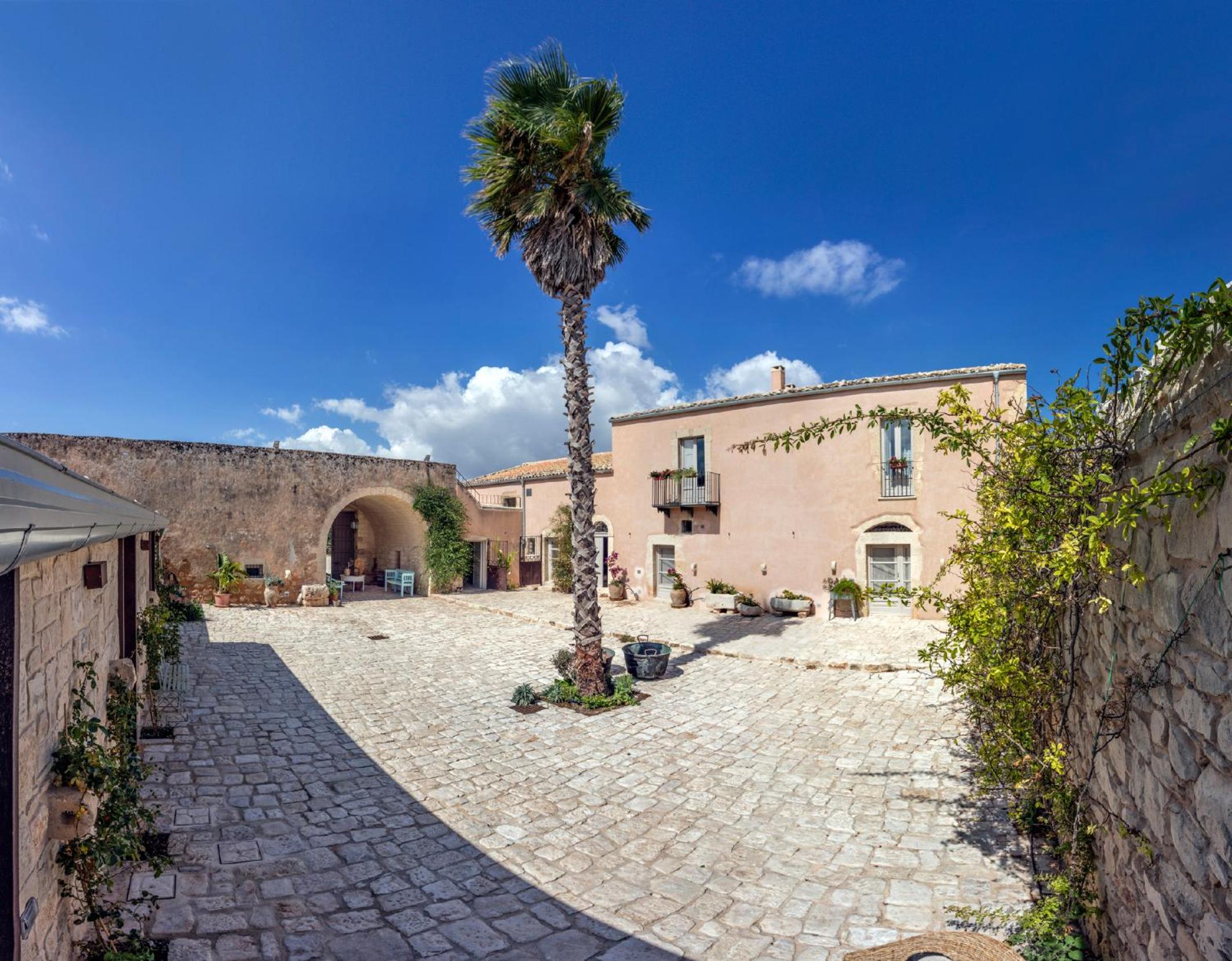 Hotel Terre di Cavalusi Relais - Image 1