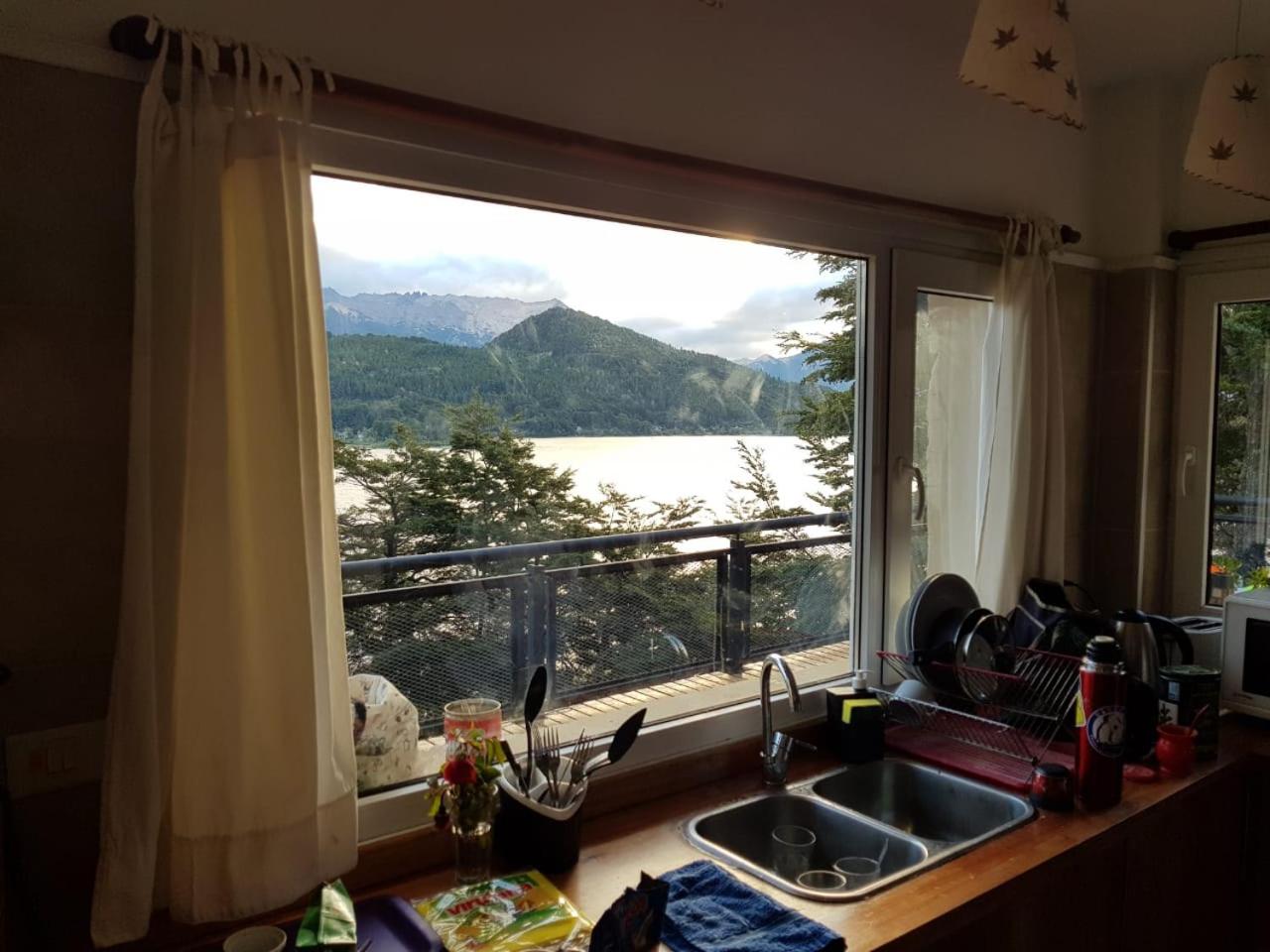 Albanta casa con costa en Bariloche