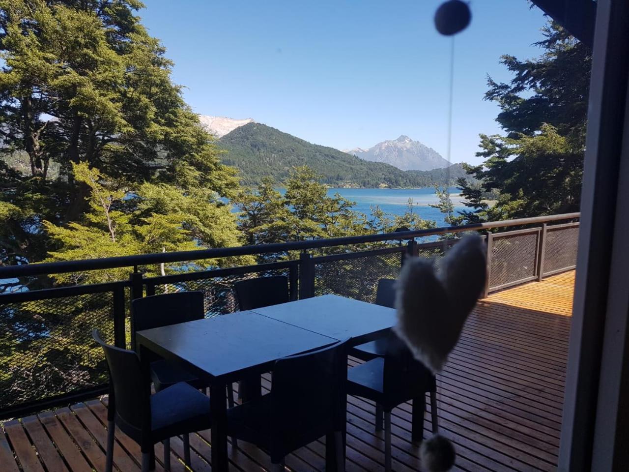 Albanta casa con costa en Bariloche