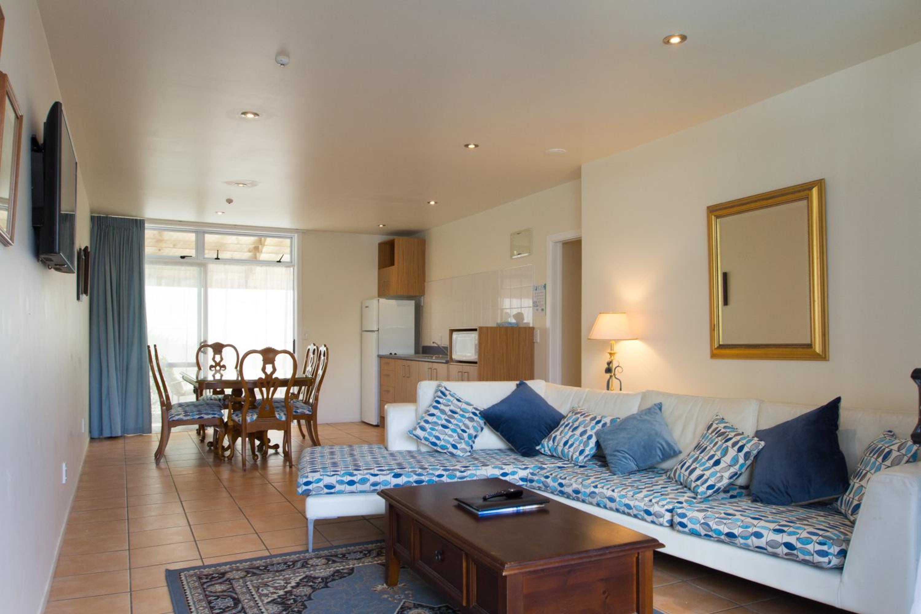 Commodores Lodge