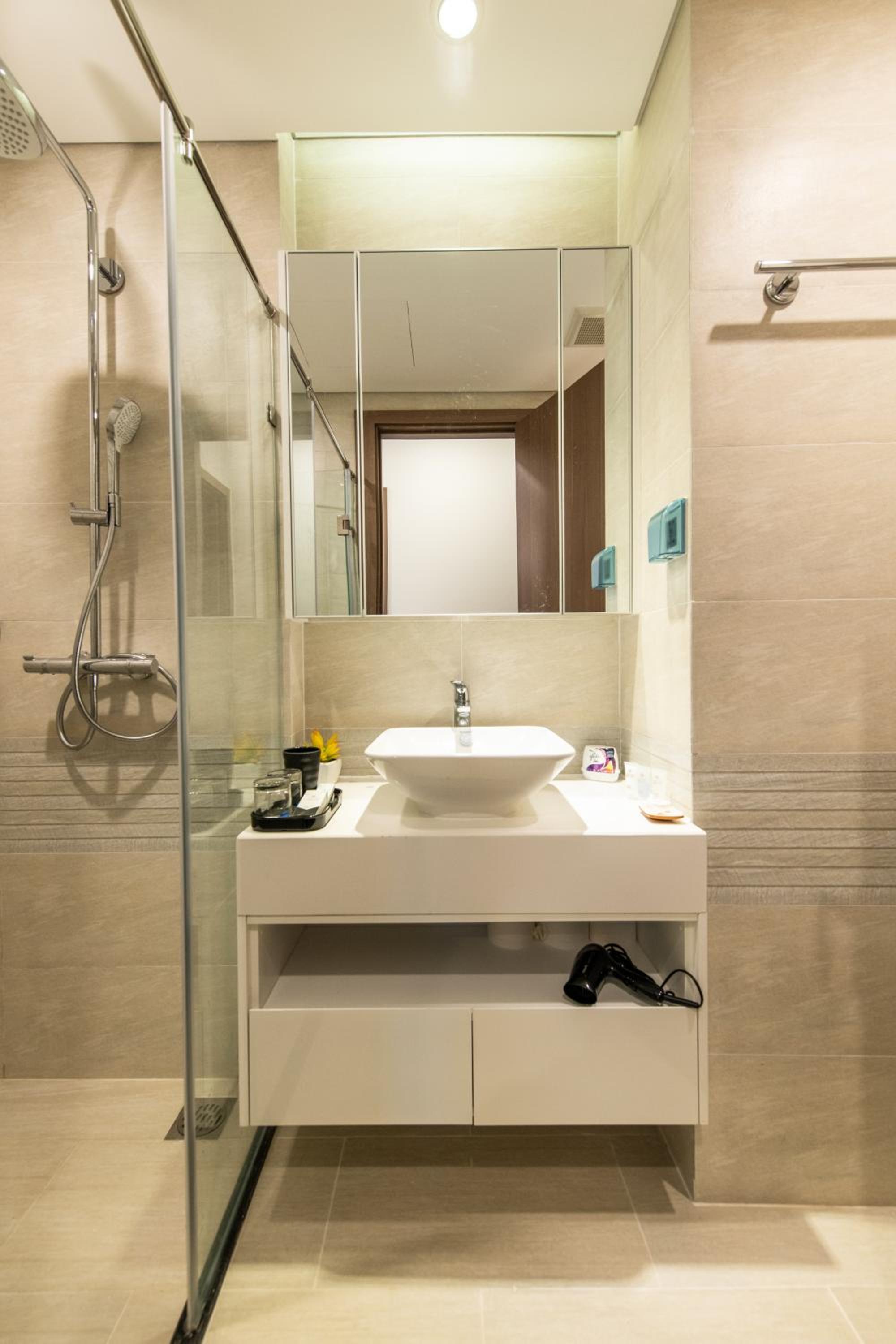 Hi-Home Suites - Vinhomes Metropolis