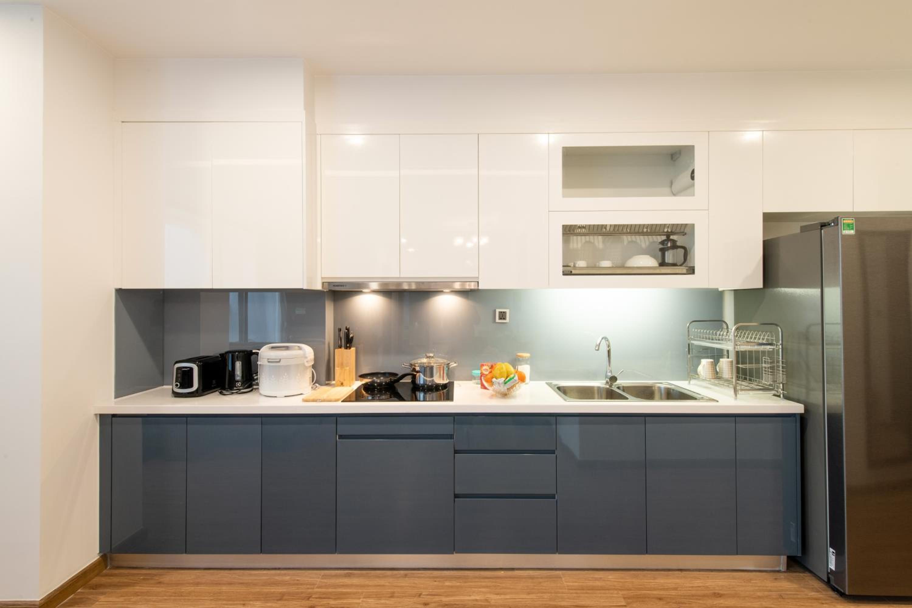 Hi-Home Suites - Vinhomes Metropolis