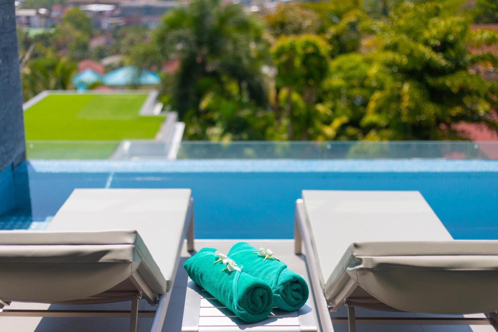 Baan Saint-Tropez Seaview Villas Kata Beach